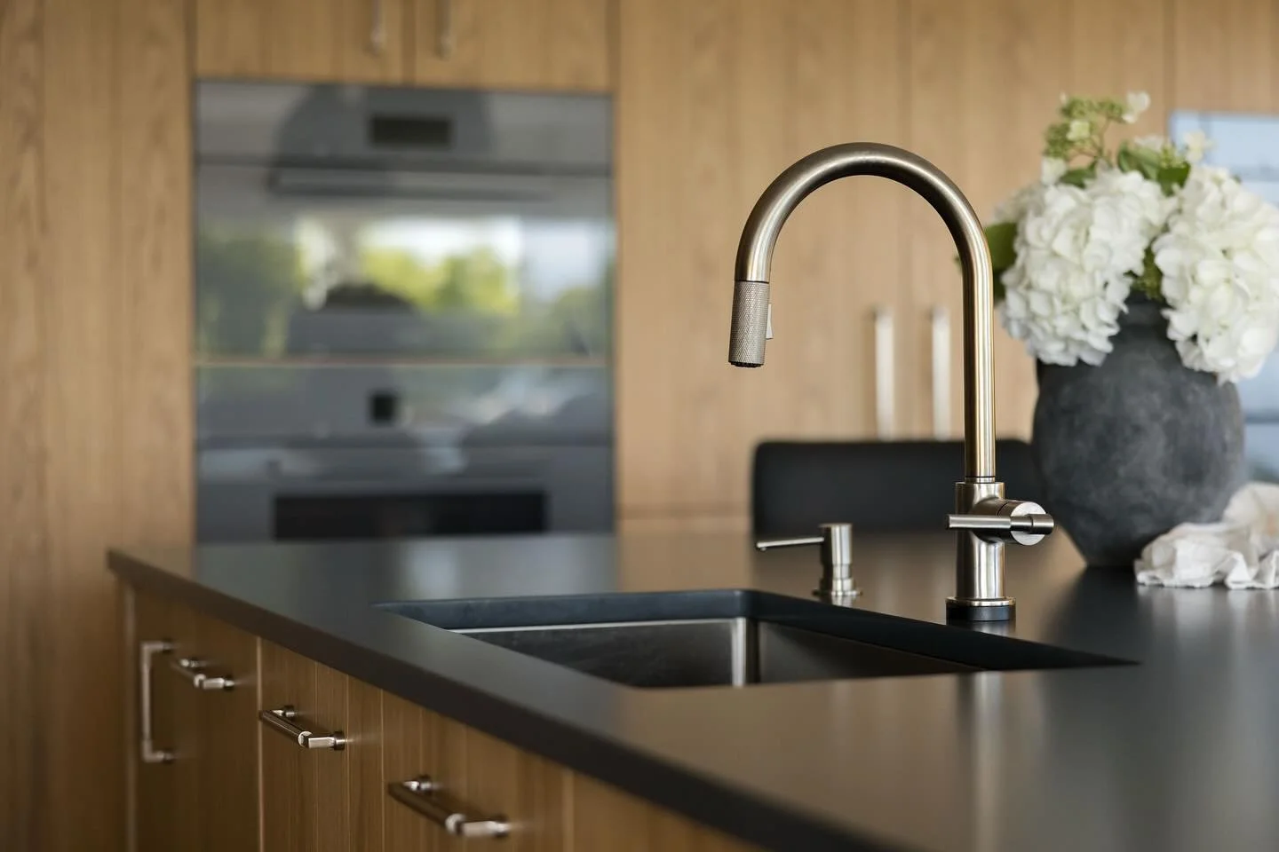 The details. Expertly captured by @dolfvermeulencreative ✨