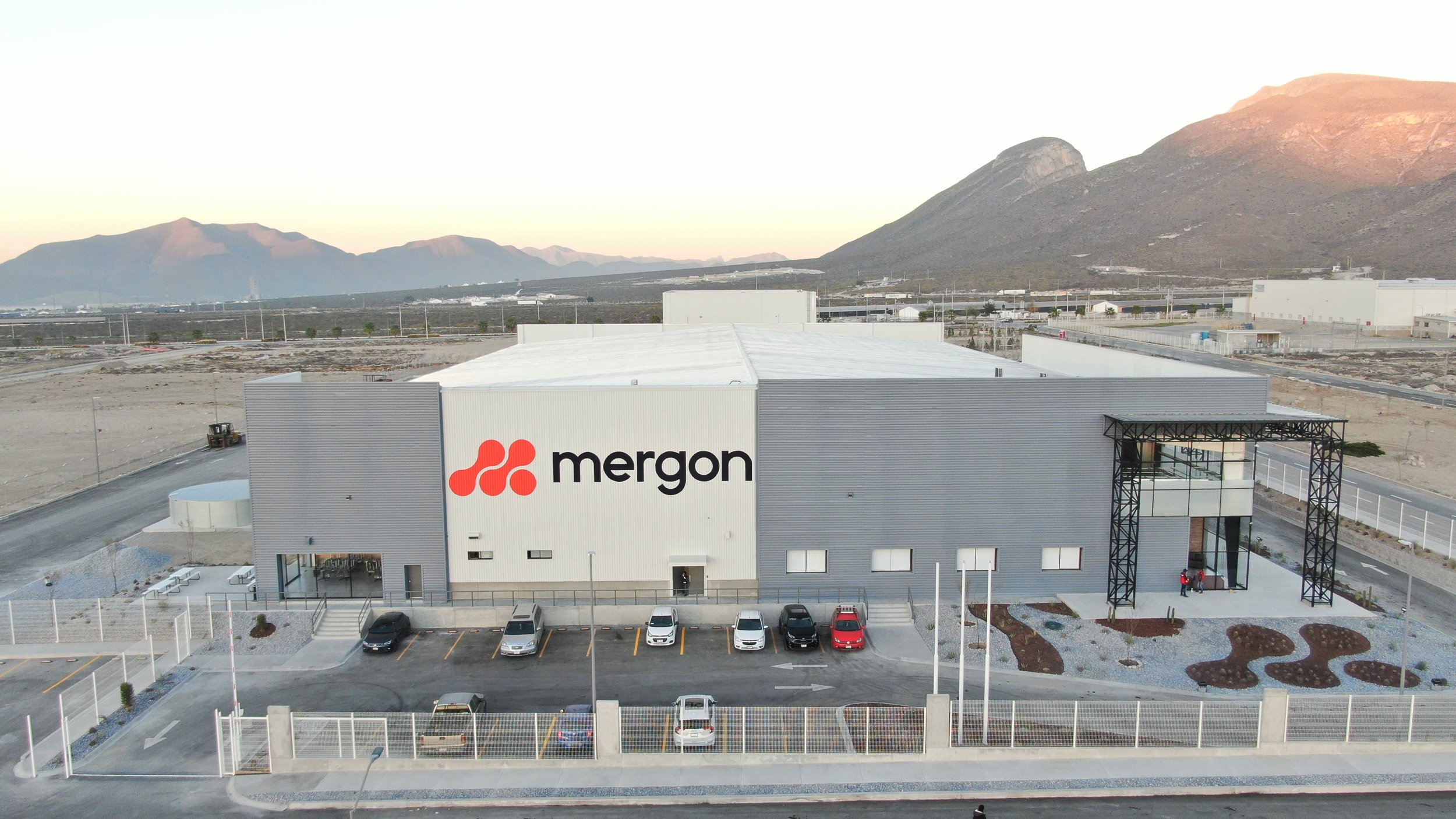 Mergon1.jpeg