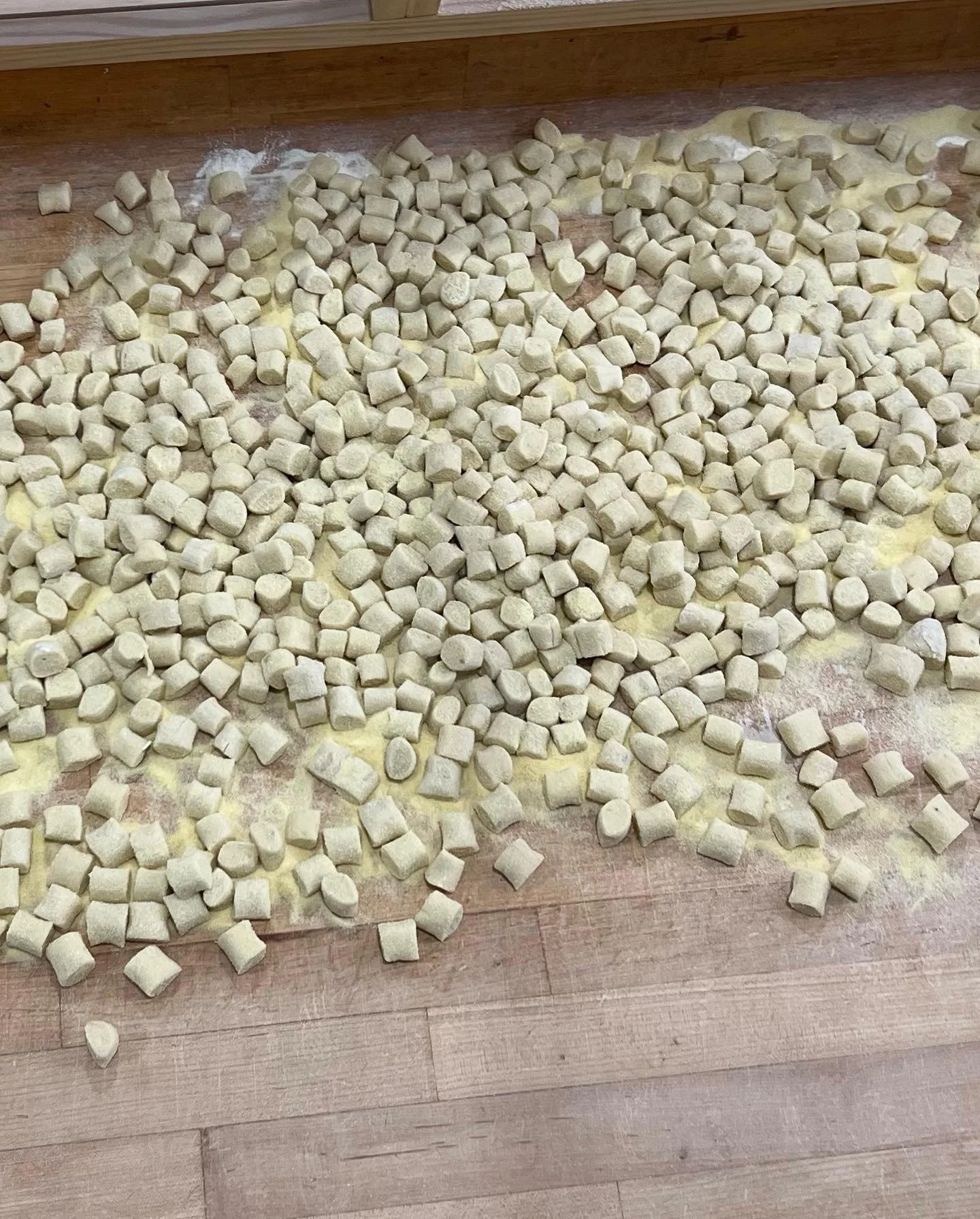 Gnocchi Thursday 
We&rsquo;ve got gluten free too 
Take it home or we can cook it for you 
11:30-6pm 

#newburghny #bivonassimplypasta #pasta