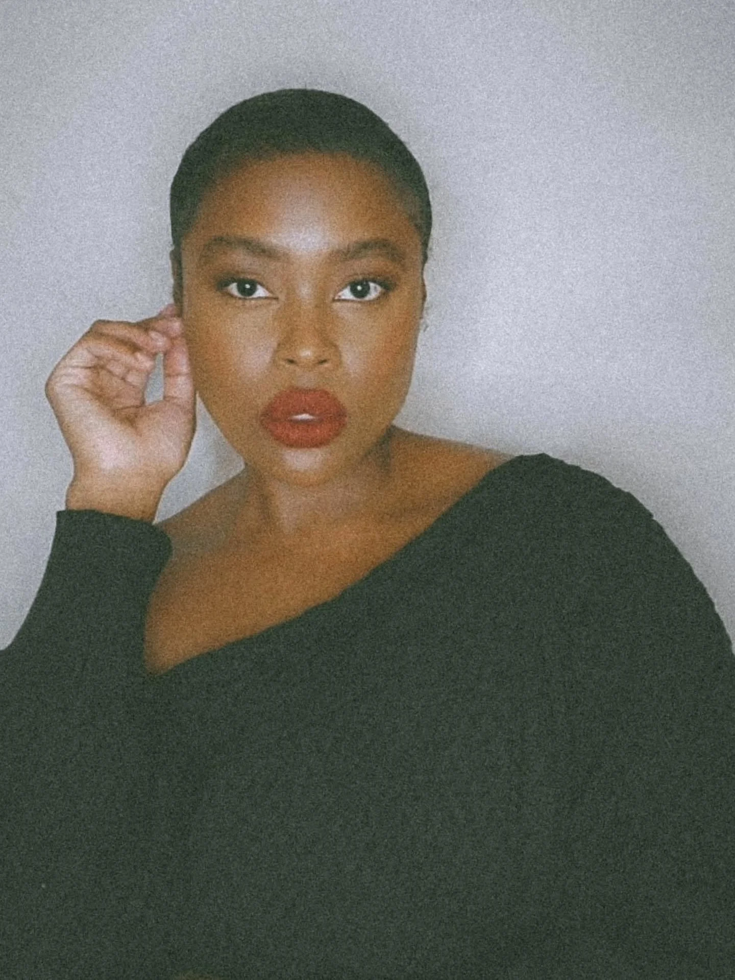 #mood ...still soft, just wiser 

*forty-two loading this week 

#wiser #fortytwo #birthday #birthdaymonth #joyfilledlife #morejoytocome #lifecoach #empowermentcoach #empowermentforwomen #personaledevelopment #kellykendrick