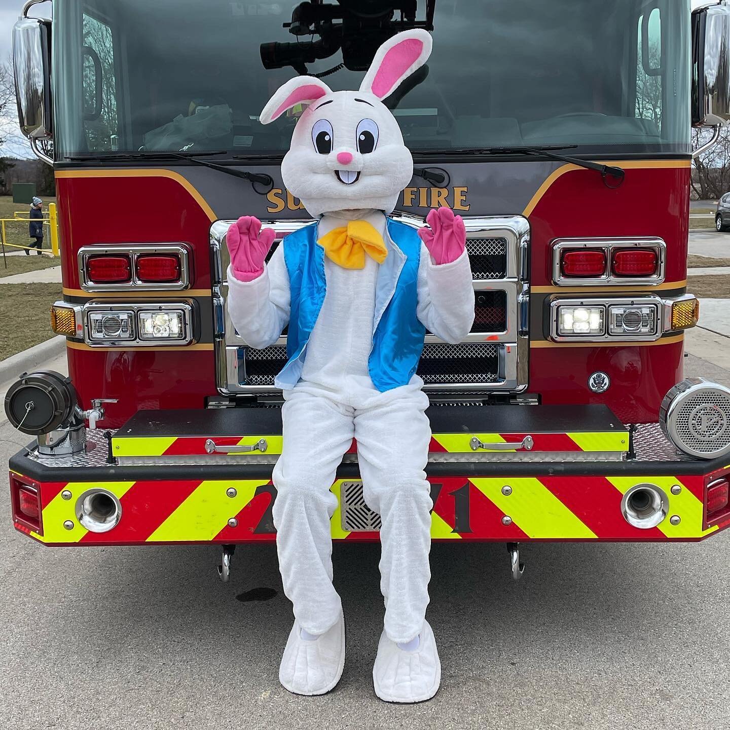 Happy Easter from Leo Club!! 🐣🌷✝️
Last weekend we had a great time volunteering at the Easter Egg Drop &amp; Story Hop in Sussex! Over 400 kids came to collect Easter eggs dropped from a local fire truck. Leos were in charge of registration, helpin