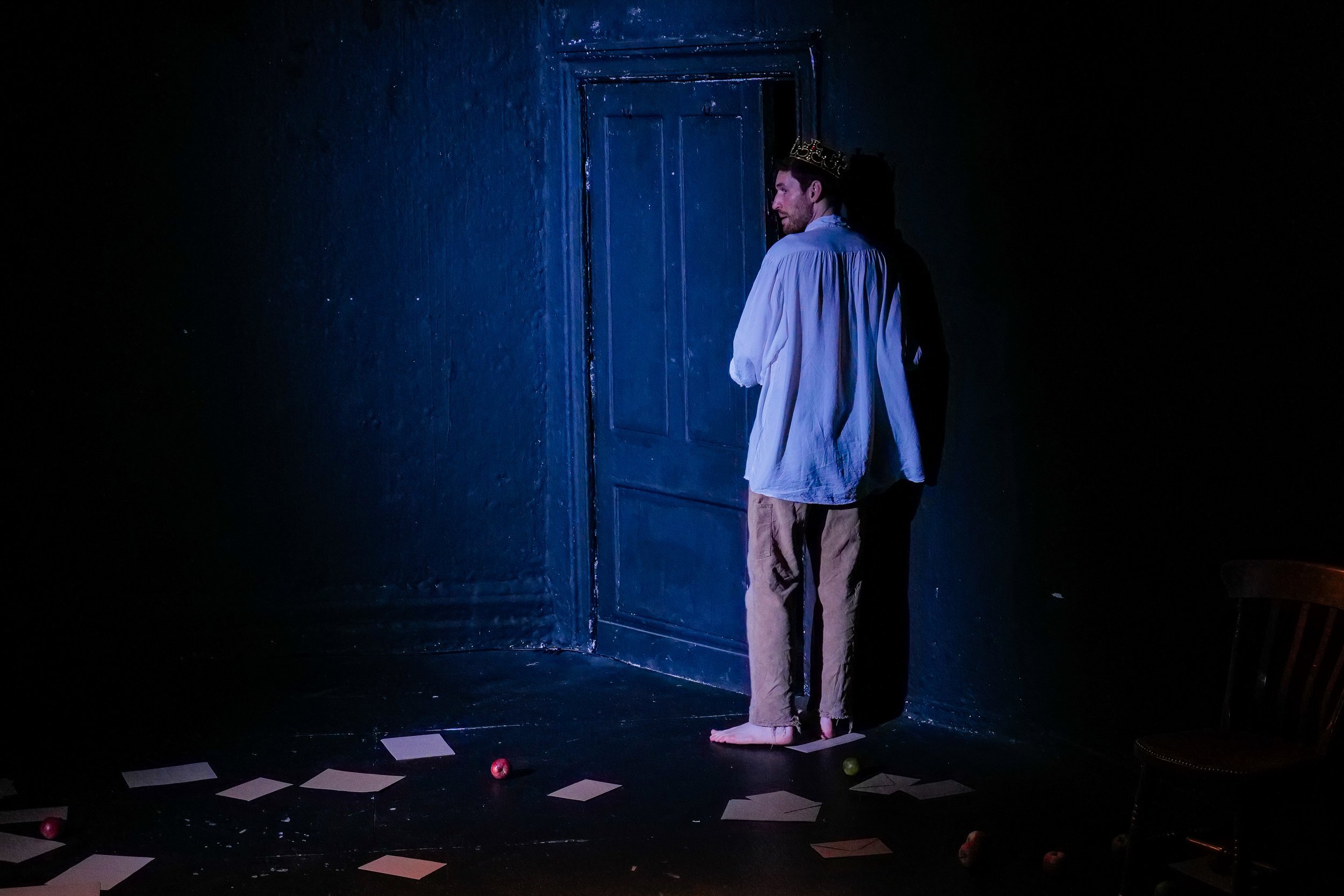 <span style="font-size: 23px; font-weight: 900;">Hamstrung</span><br>Pleasance