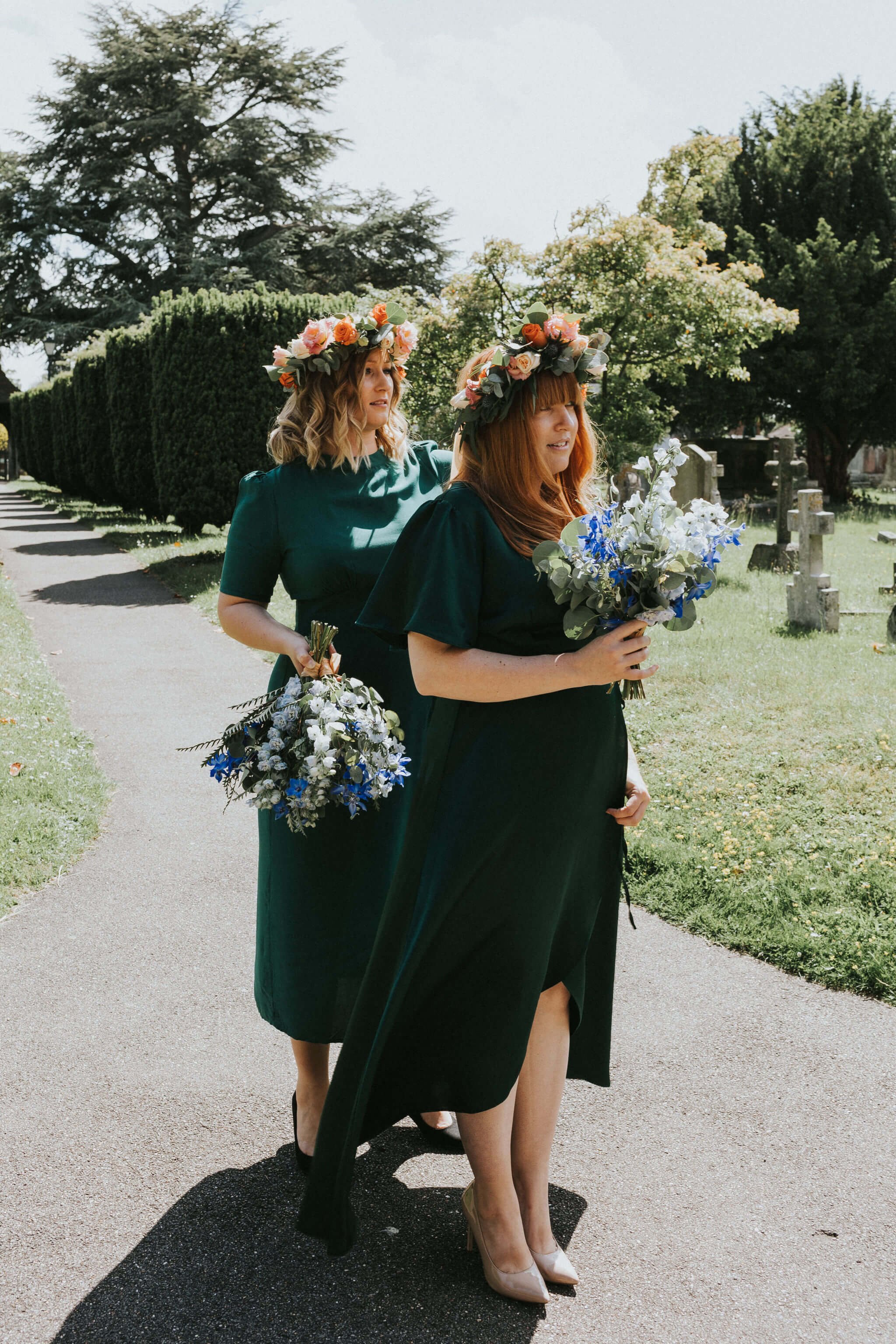 Bridesmaids-with-bouquets-and-flower-crowns.jpg