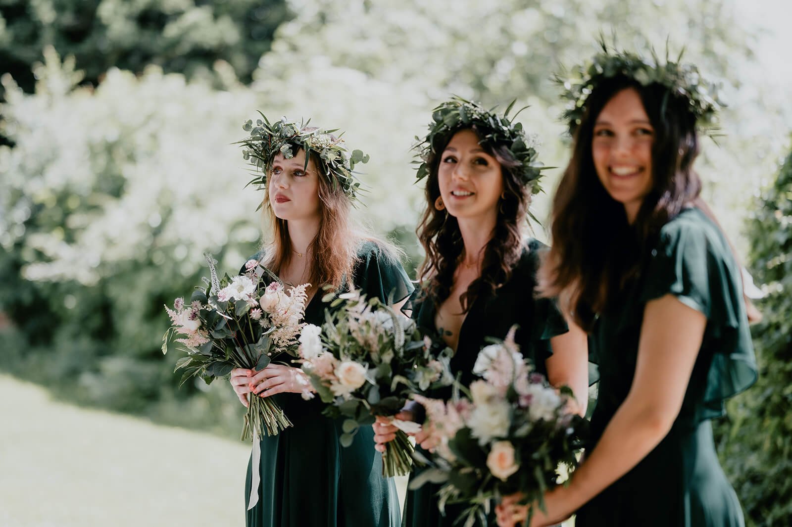 Bridesmaids-with-bouquet-and-flower-crowns.jpg