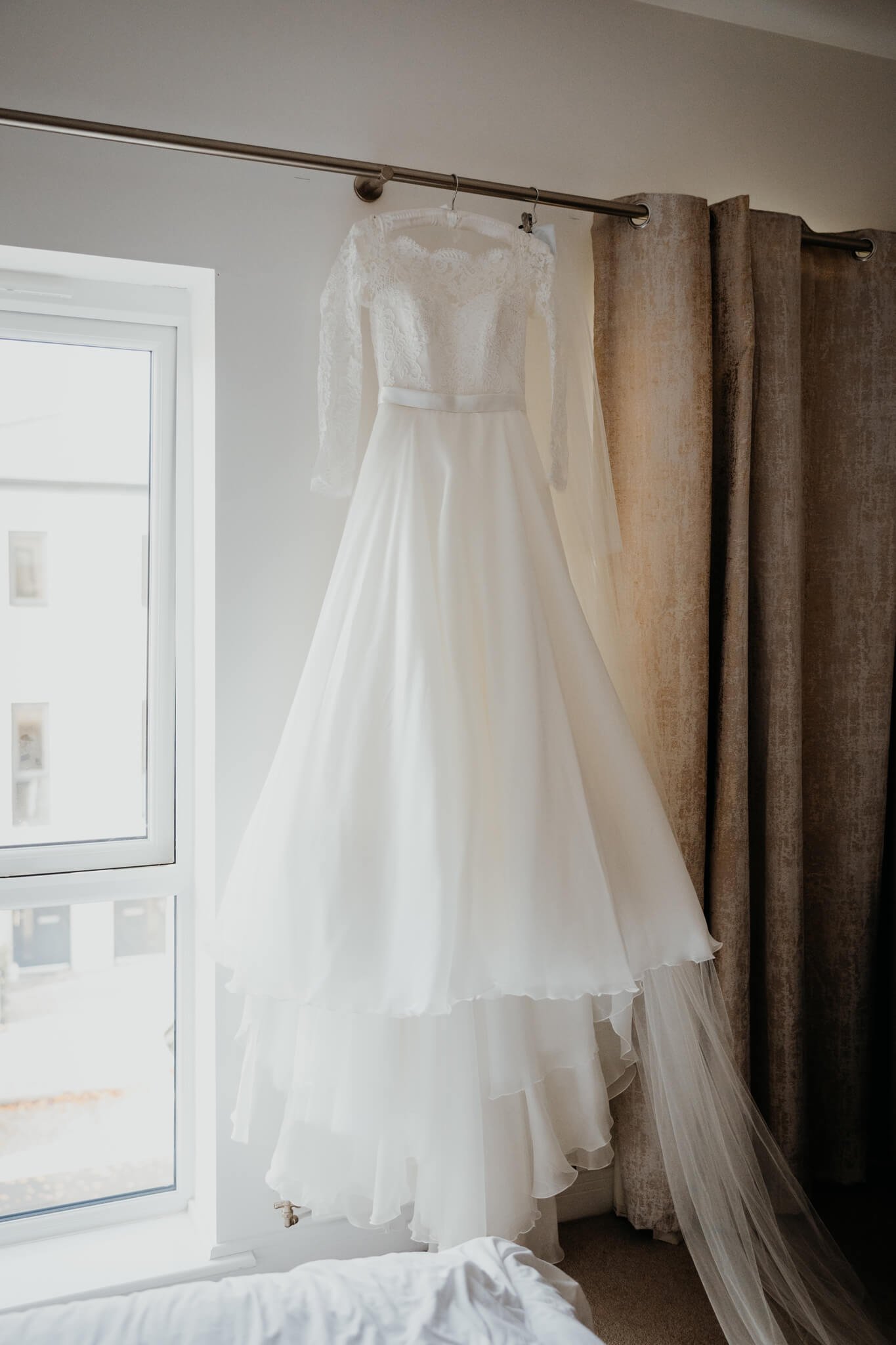 Beth-Shean-Wedding-Suzanne-Neville-Dress-1.jpg