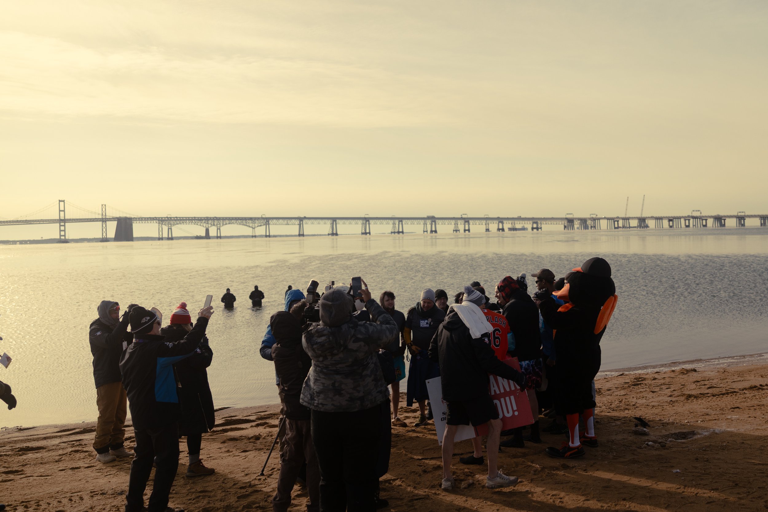 polar bear plunge EOS R-03.jpg