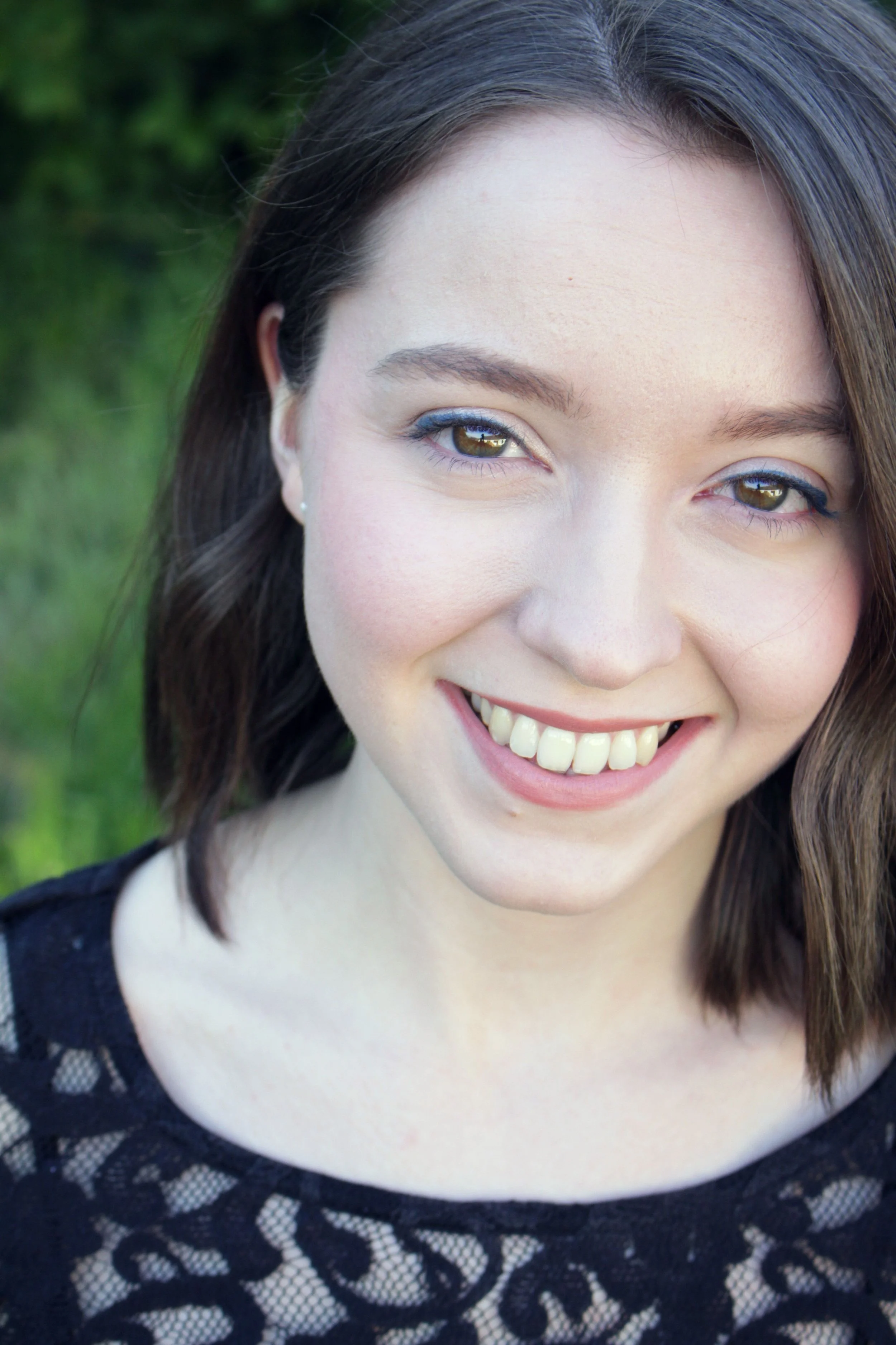 LDawson headshot.jpeg