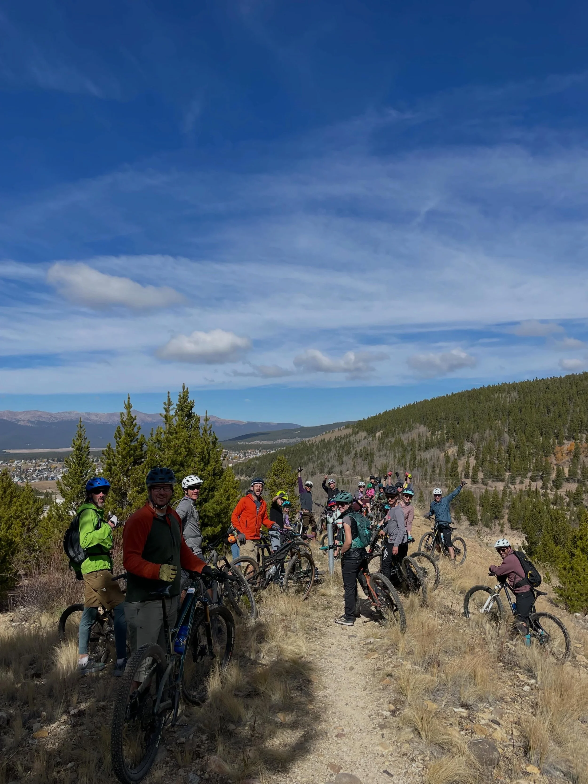 The intermediate+ adult group ride 2nite is traveling to Tennessee Pass! 
📍Meet across from the Ski Cooper entrance for shuttle pick-up 🚍
🕐 6p 
🚙 do you have a vehicle with bike-carrying capacity? If so, we&rsquo;d love your help! DM us for plann