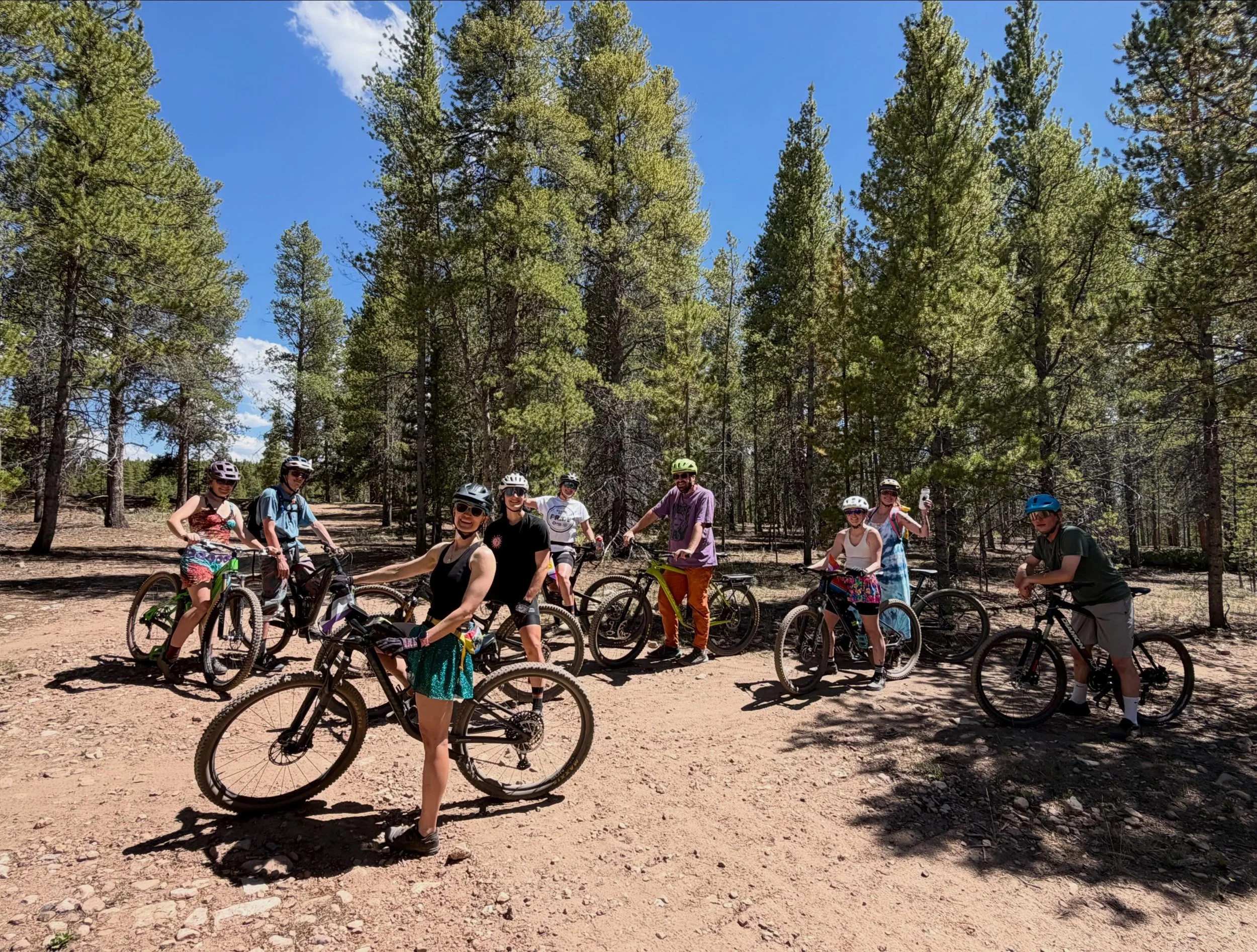 happy Monday, trail lovers! 💕🌞

Group rides roll out at 6p per usual, but we&rsquo;re switching up the habitat this week and meeting at Leadville Junction for Turquoise Lake laps. 

Wednesday workday stays in Twin Lakes this week&mdash;meet at Whit
