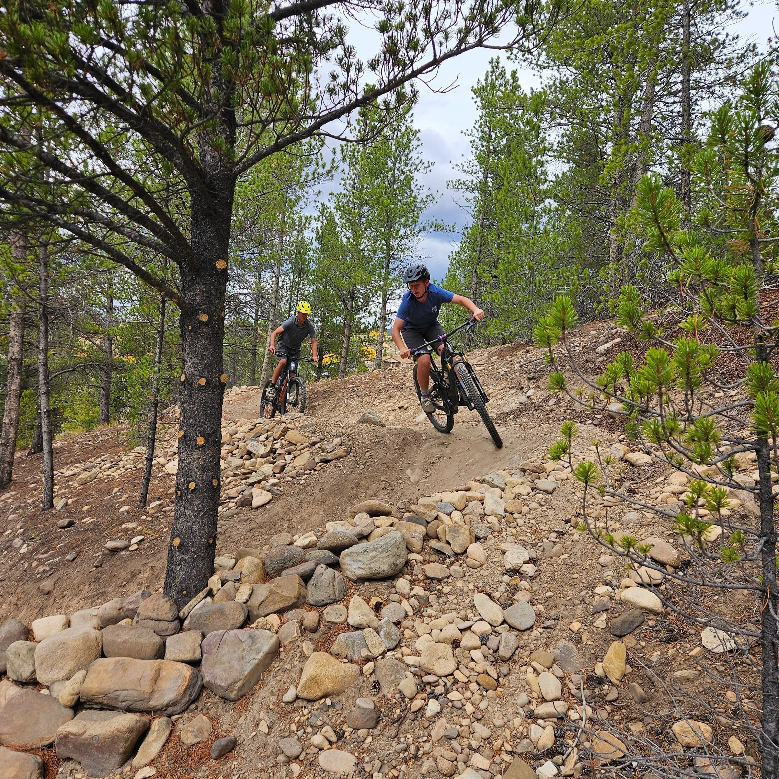 Your dog needs a walk. You need weekend plans. Someone needs to be humbled at cornhole. Let&rsquo;s multitask. 🐕🍂

Treads for Trails is taking over Dutch Henry Hill / Timberline Trails ALL DAY on Oct. 3! Bike, hike, run, or walk some laps, win priz