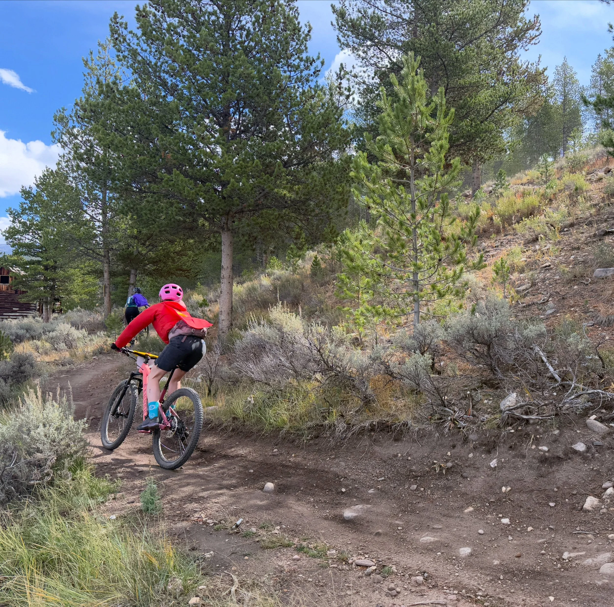 Over $2,500 in flat donations alone?! Our first international donor?! 🇮🇪 We haven&rsquo;t even fired up the grill yet?!

TREADS FOR TRAILS IS THIS SATURDAY, 9a&ndash;5:30p, and you&rsquo;re already making magic! 🪄

Meet us at Timberline Trails for