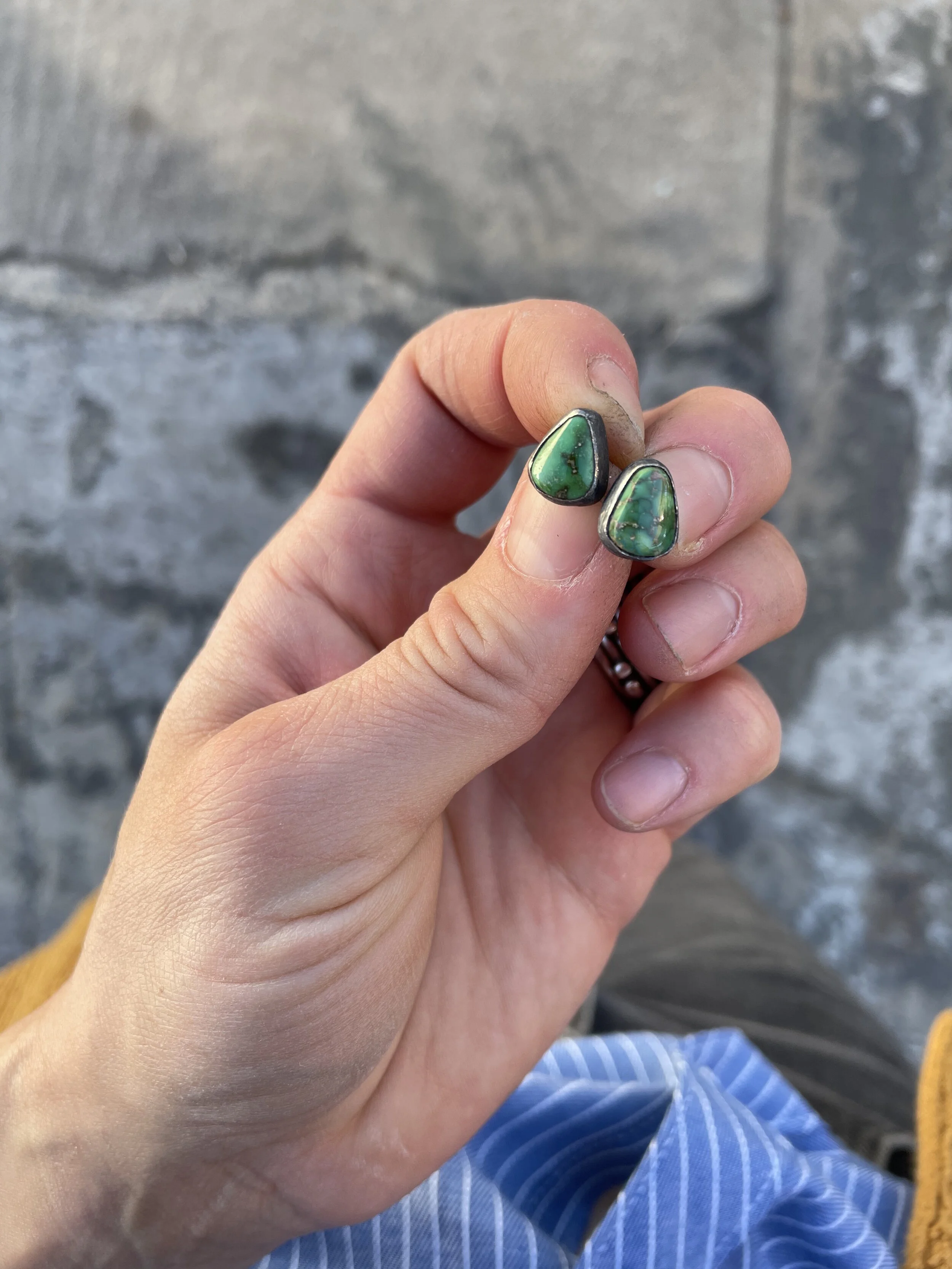 Turquoise # 1 - Simple Posts