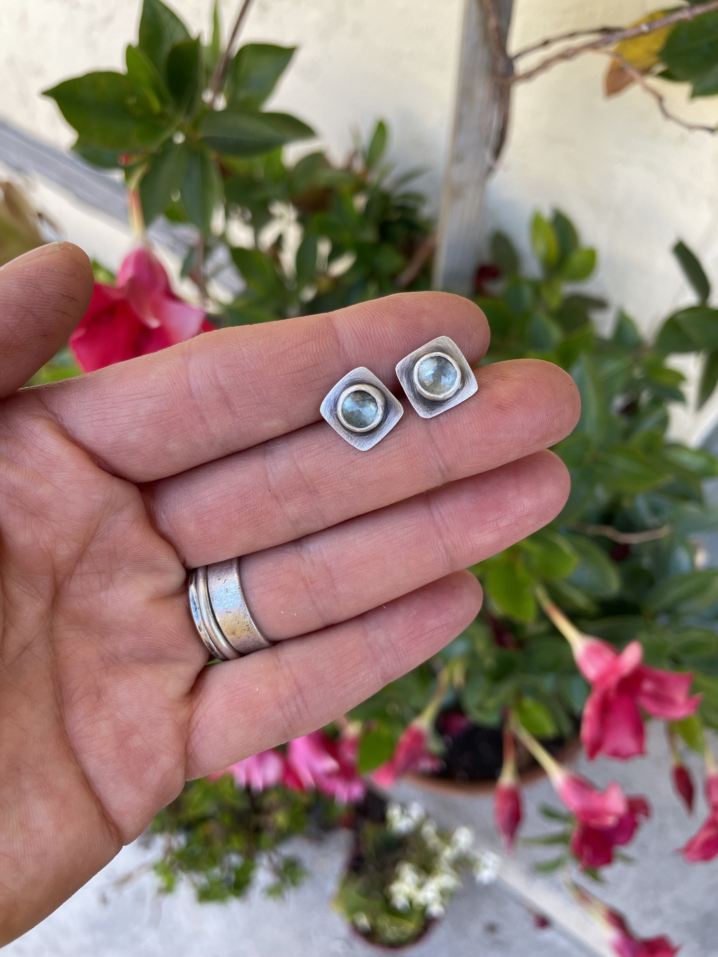 Square Aqua Kynite Posts