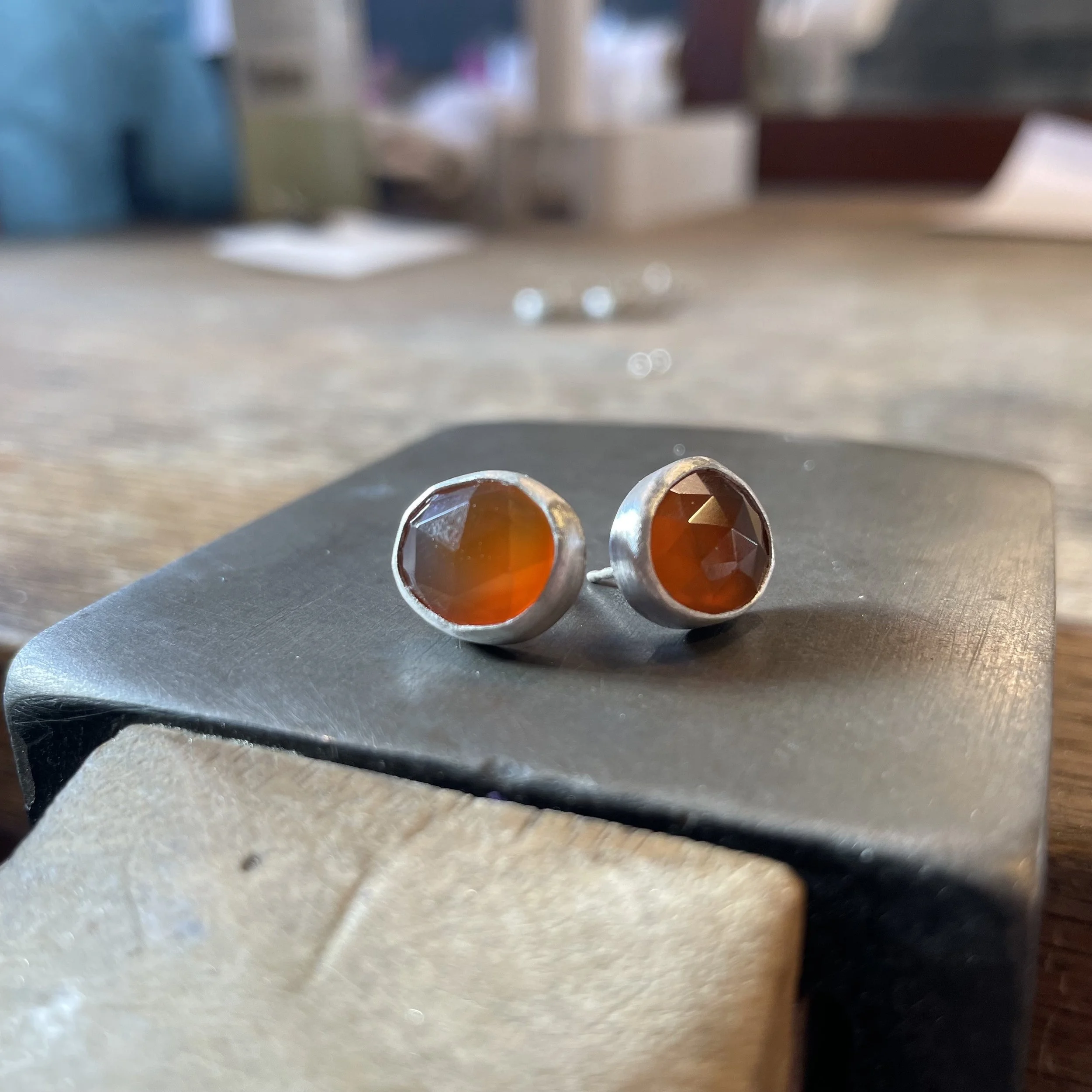 Donna- Carnelian Posts