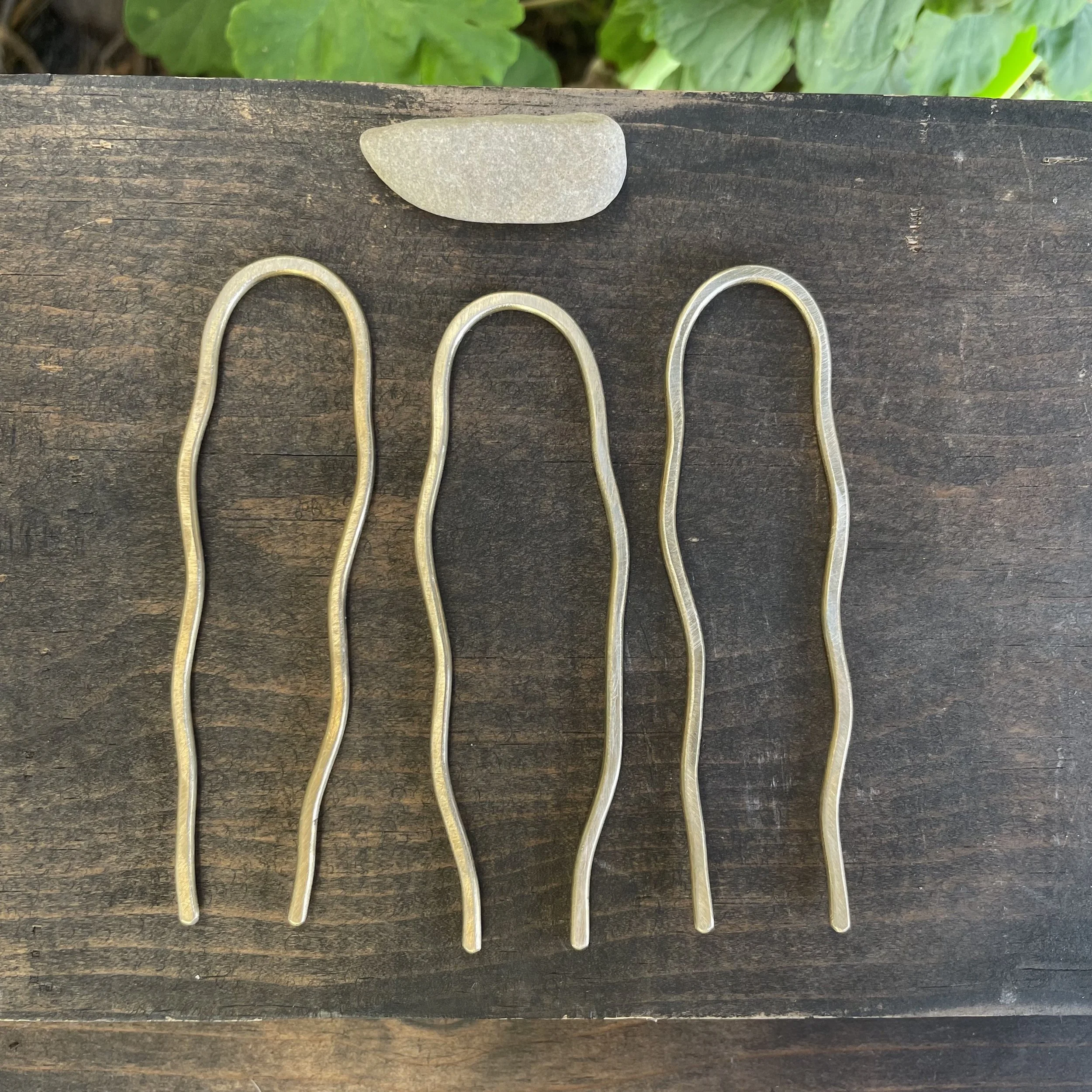 Wavy Brass Hair Forks