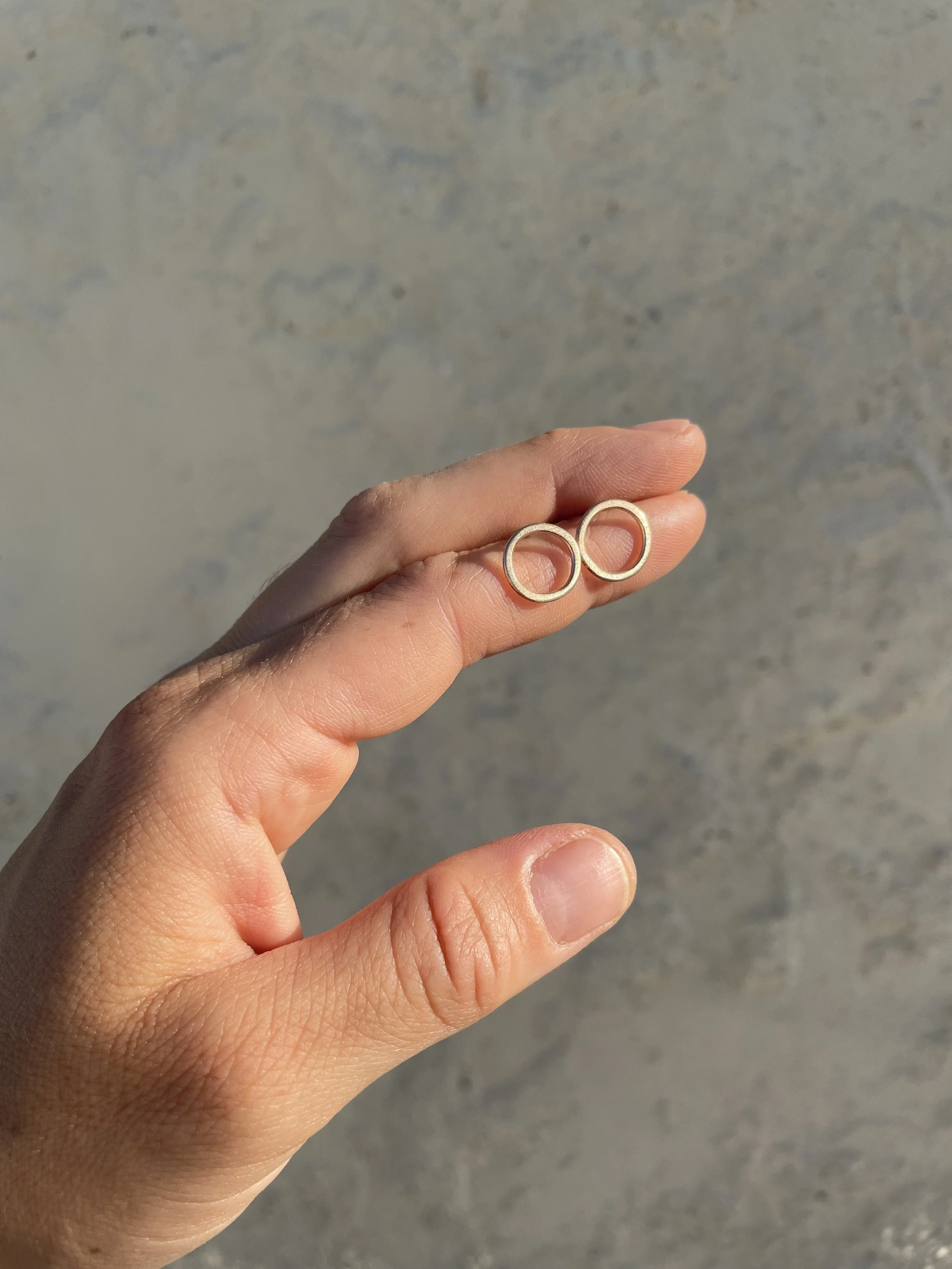 14k Gold Circle Posts