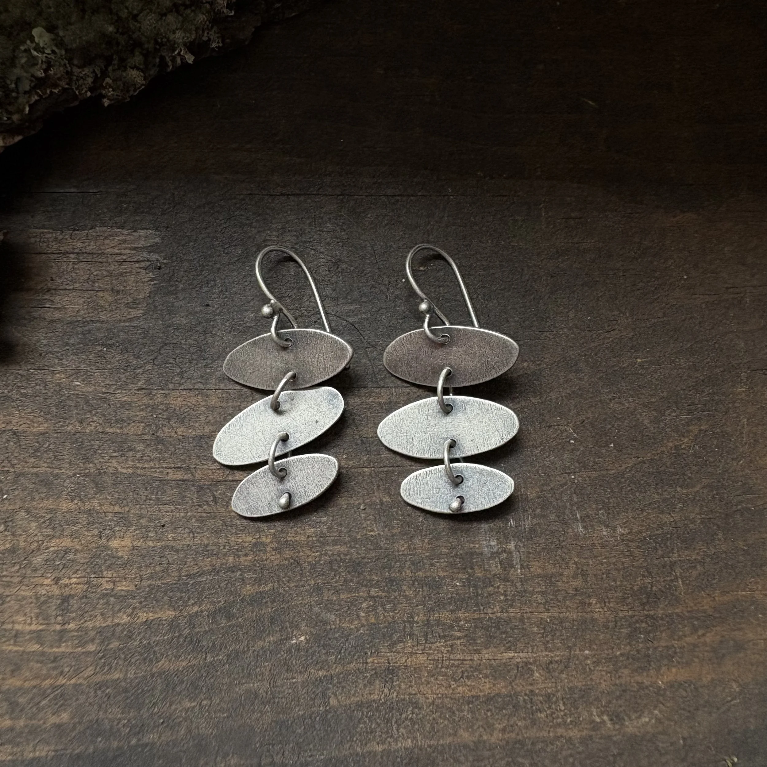 Triple Side Oval Hoops