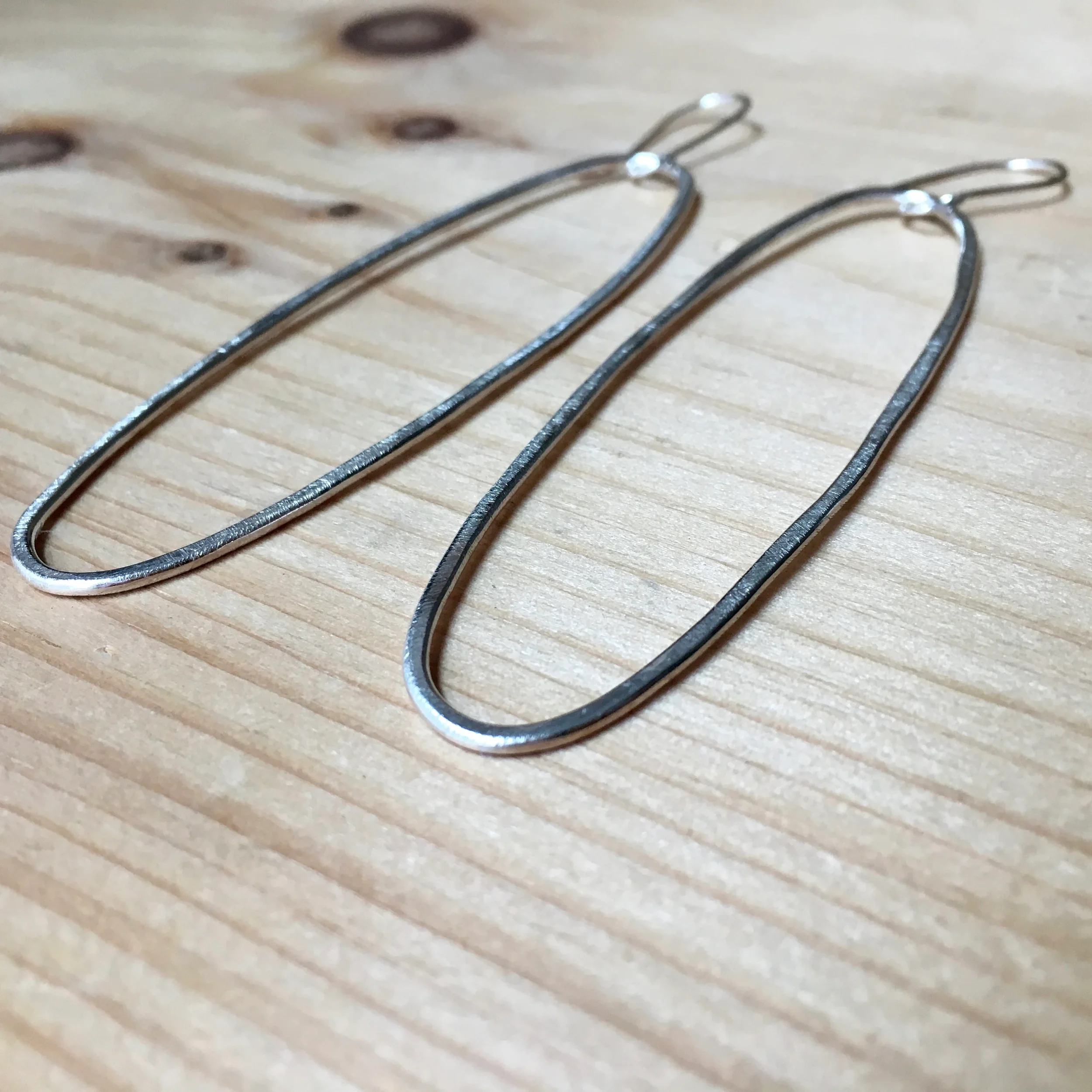 2017 Long Oval Hoops