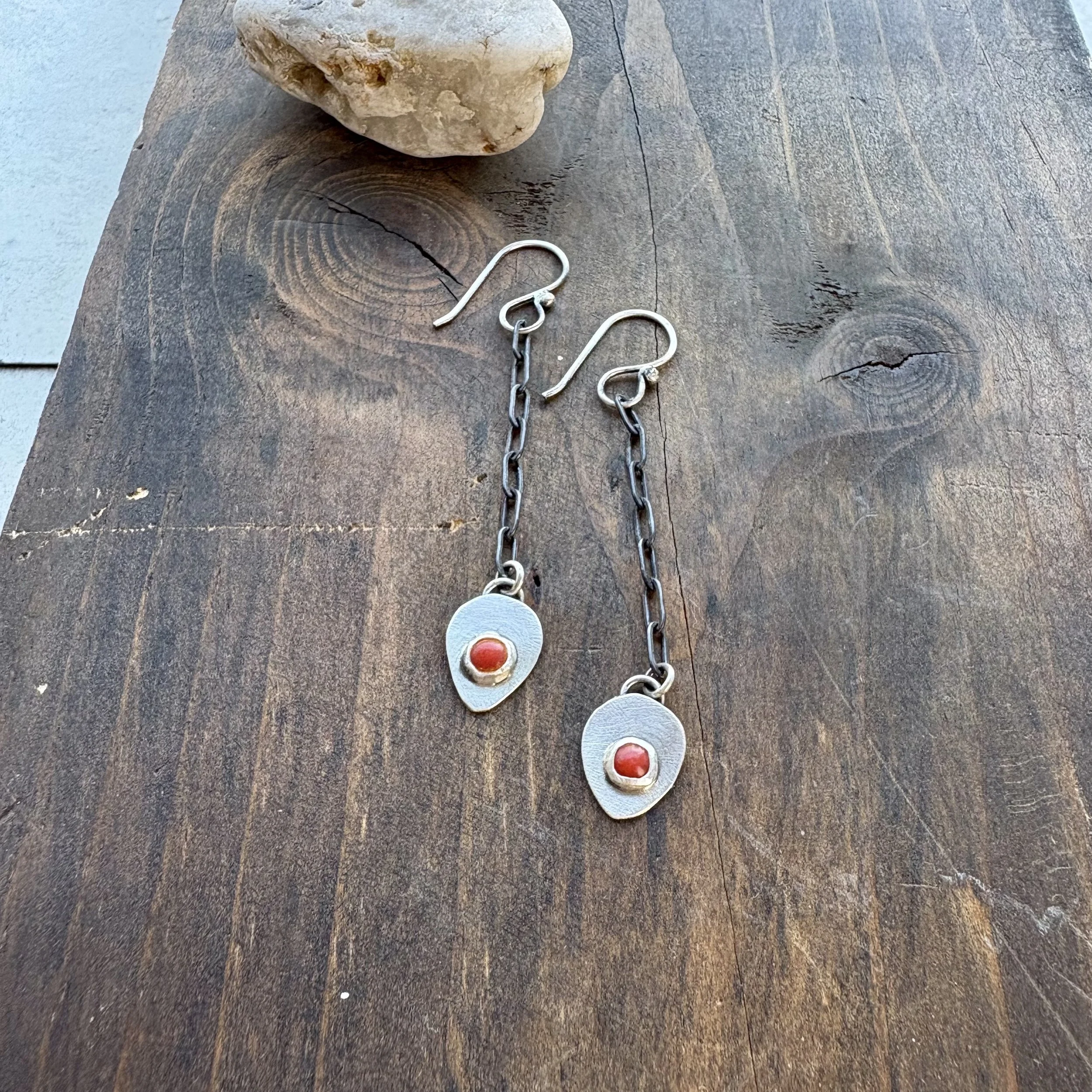 Coral Teardrop Chain Link Hoops