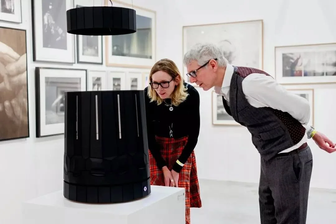 WCPF | Pushing the Boundaries of Print 💫

R James Healy, Made in Strathcona: Murder on Gore Street (2022) @woolwichcontemporaryprintfair 2025

R James Healy&rsquo;s practice explores perception, encompassing both the act of seeing and the constructi