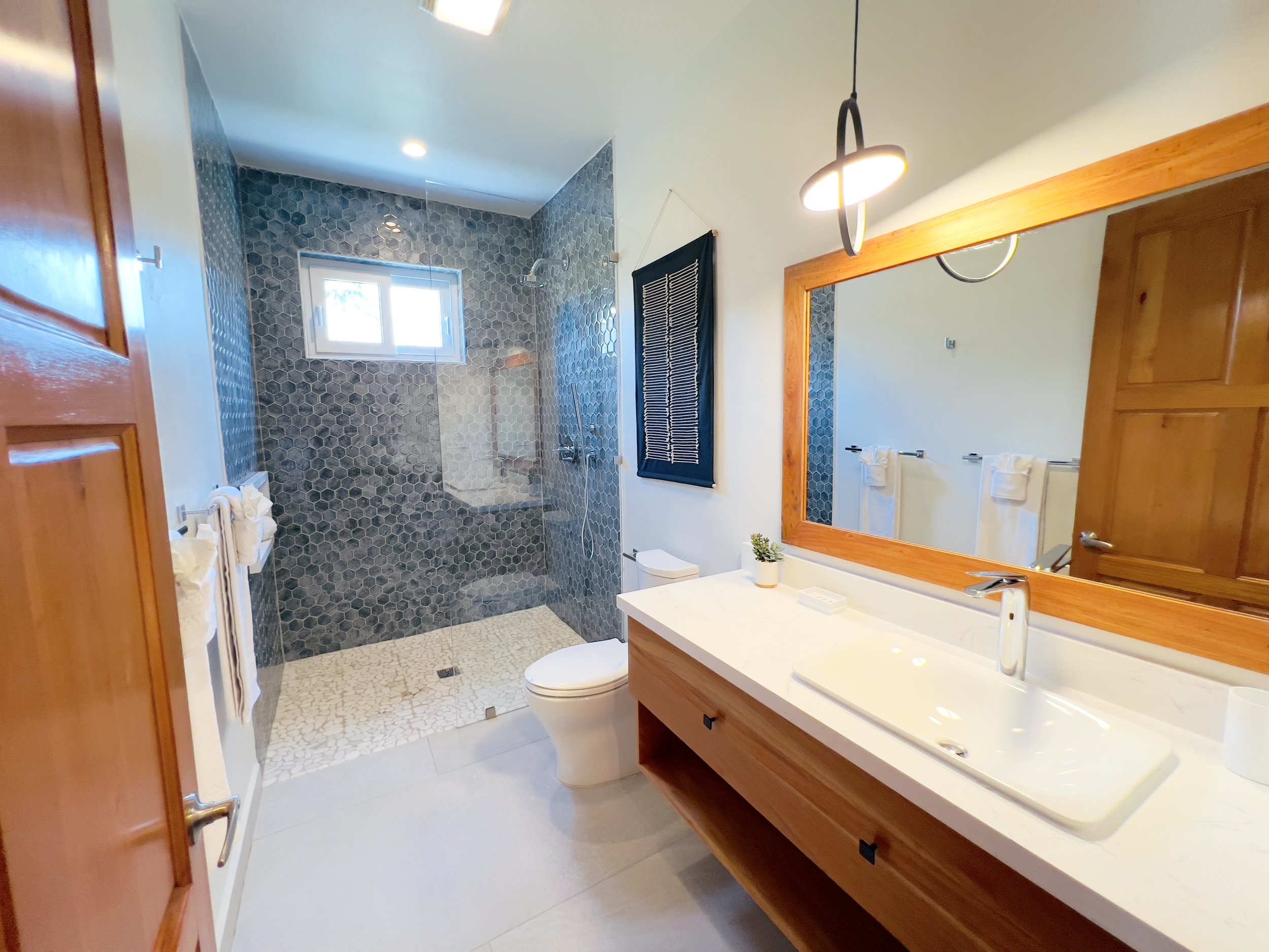 Caribbean Finish Second Bathroom