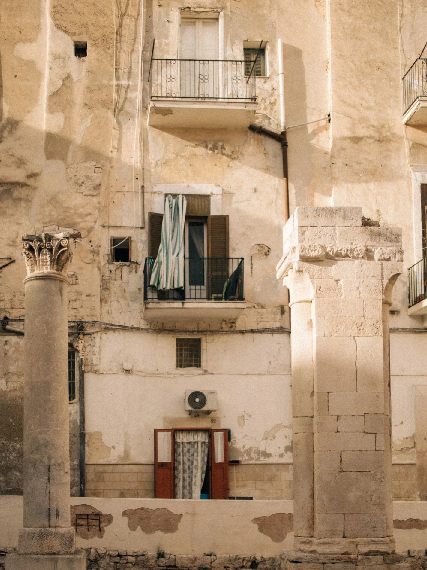 Bari, Santa Maria del Buon Consiglio 

#bari #santamariadelbuonconsiglio #puglia #danilogiungatophotographer #apulia