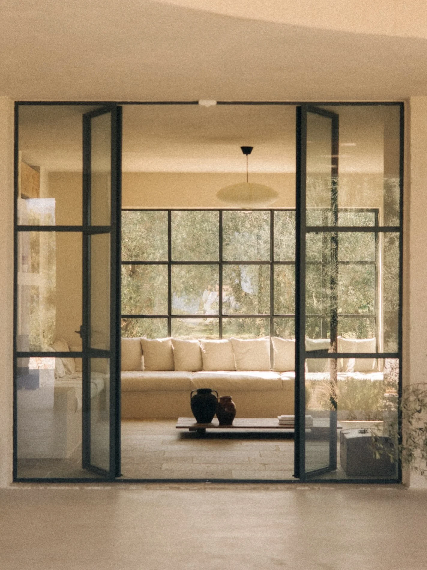 The living room at @casamaiora 

#casamaiora #morosetahomes #andrewtrotter #danilogiungatophotographer #puglia