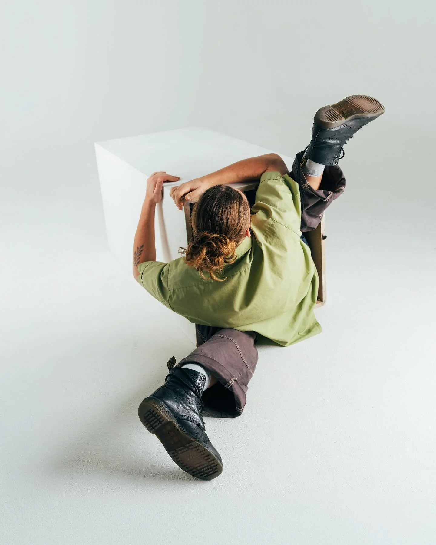 NEW CREATION 🔥🧯

&lsquo;RUIM&rsquo; is coming to the theaters in 2026!! 

We just started our first week in residency at @grandtheatre050 testing the first prototypes of our scenography👷🏽

&lsquo;RUIM&rsquo; is an acrobatic dance performance abou