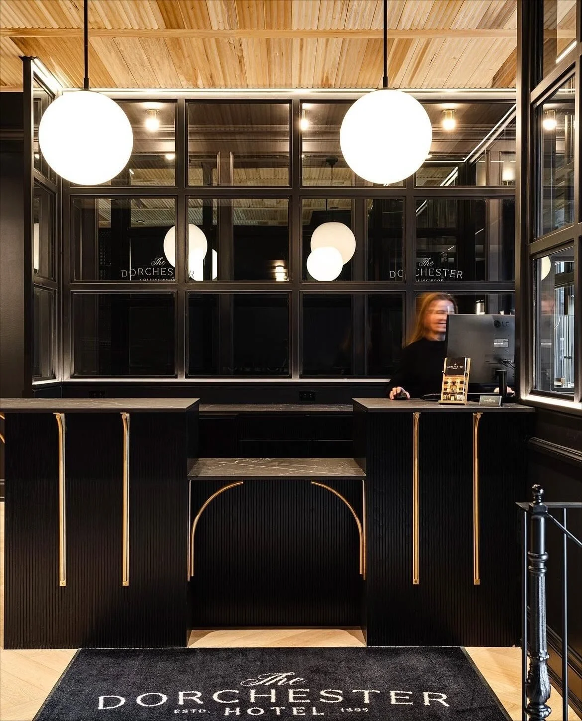 Your midweek staycation awaits. Settle in and let The Dorchester do the rest. ✨