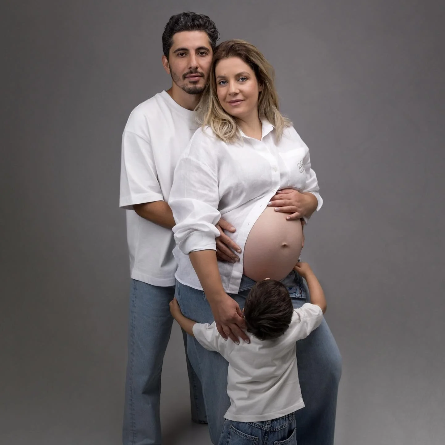 Party of *4* loading &hellip;

Limited availability for 2025 portrait sessions. Booking into 2026 and beyond 🫶🏼

www.cristinamariephotographs.com

Cristina Marie Photography 
Bergen County Maternity Photography | Bergen County Newborn Photography |