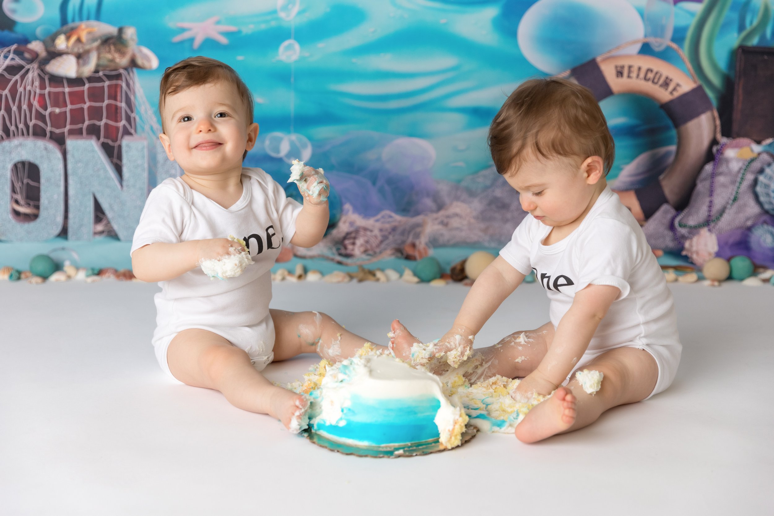 Best NJ Cake Smash Photographer, Bergen County Family Photographer, Best of Bergen, Amazing Photographer NJ, Bergen County Photographer, Bergen County Moms, Preferred NJ Cake Smash Photographs, Best of New Jersey, 1st Birthday Photography, NJMOM
