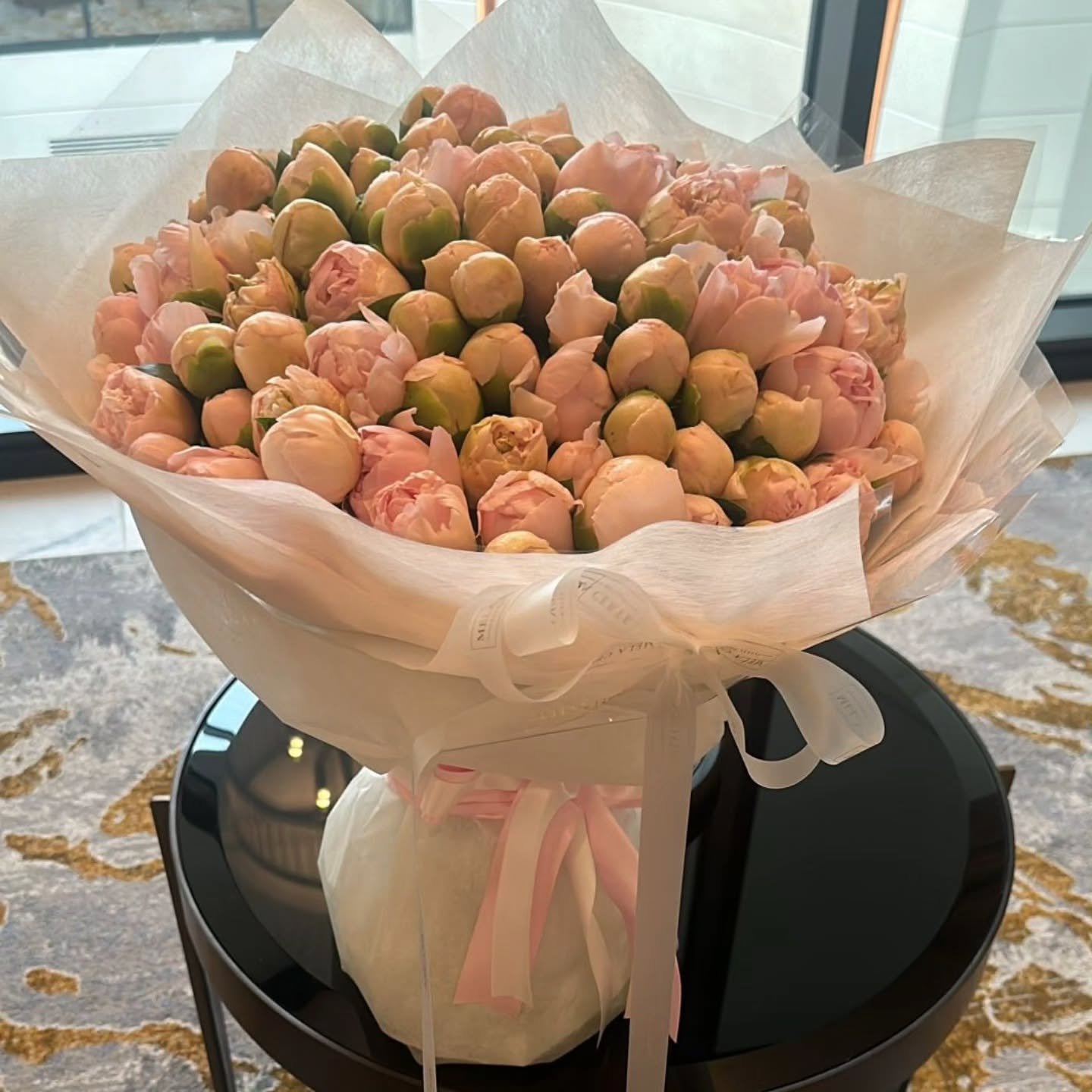 Is officially peony season !!! The most beautiful and loved bloome on Earth!
This bouquet was created from 100 stems for s very special client.
#mothersdayhouston #peonies #peonies #peoniabouquet #HoustonEvents #londonevents #mothersdayspecial❤️