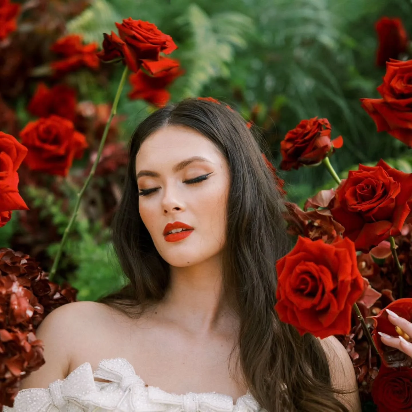 Texas has some very talented people! 

Photography by @blancaperez_photographer !
 Model @katfood_22 
Styled by @traveling_weddings_with_taylor 
Planned by @eprisevents 
Venue @chateaunouvelle
