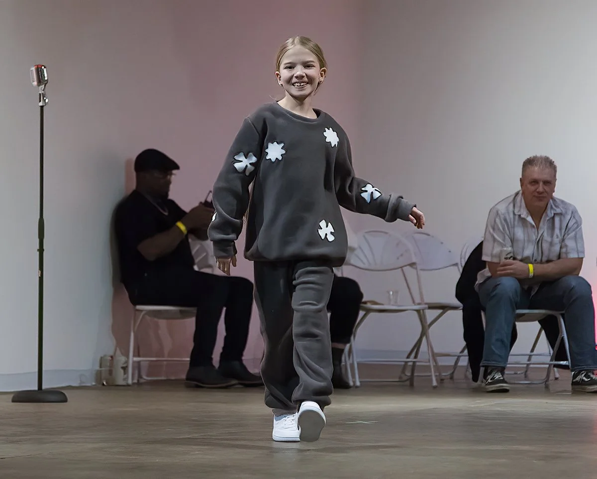 nulla 2025-11- 28 show b 5.jpg