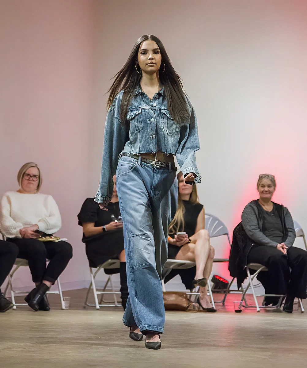 nulla 2025-11-28 show a 5.jpg