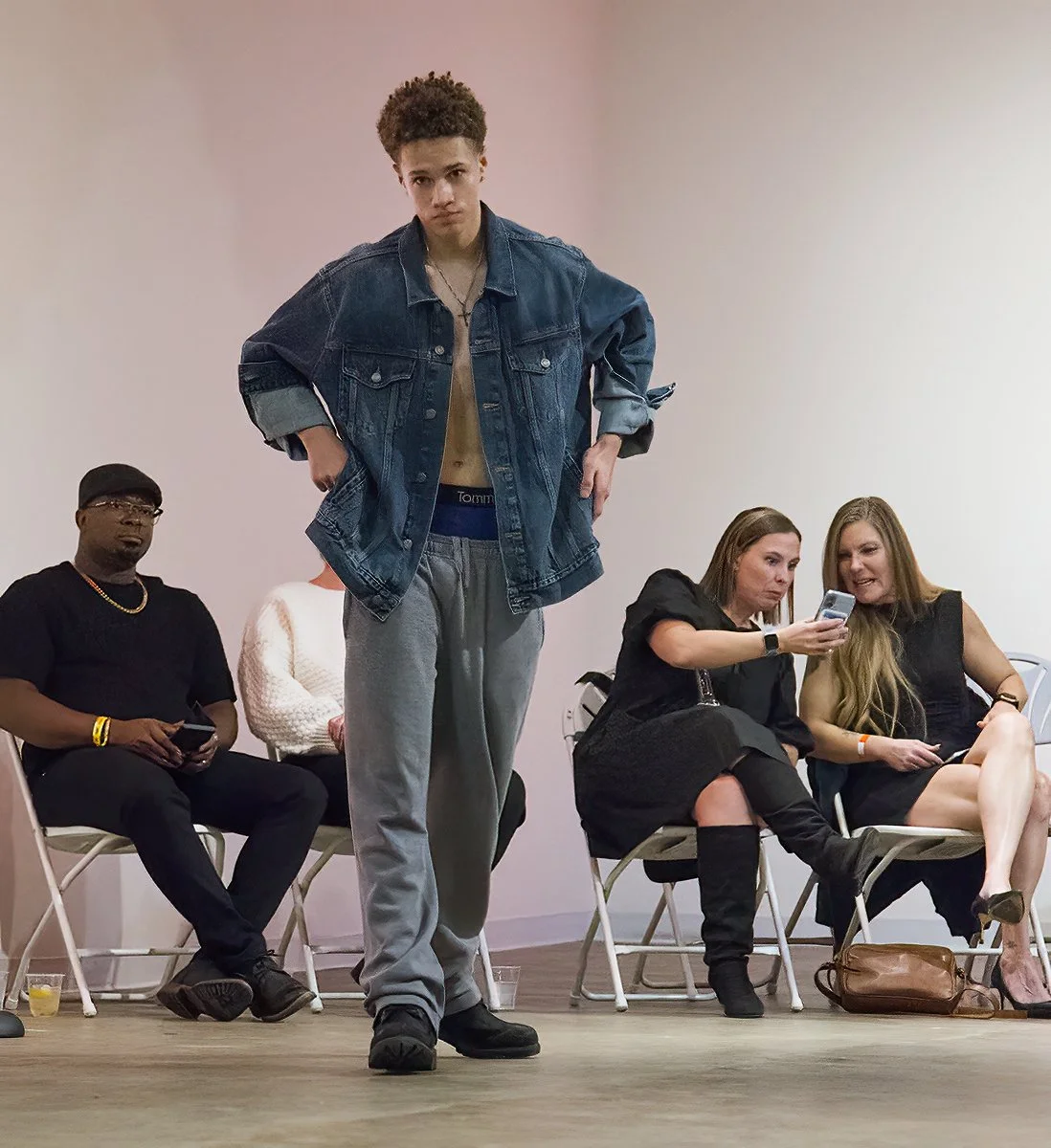 nulla 2025-11-28 show a 6.jpg