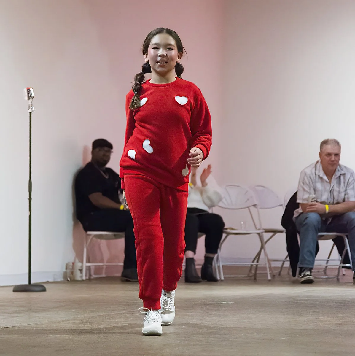 nulla 2025-11- 28 show b 8.jpg