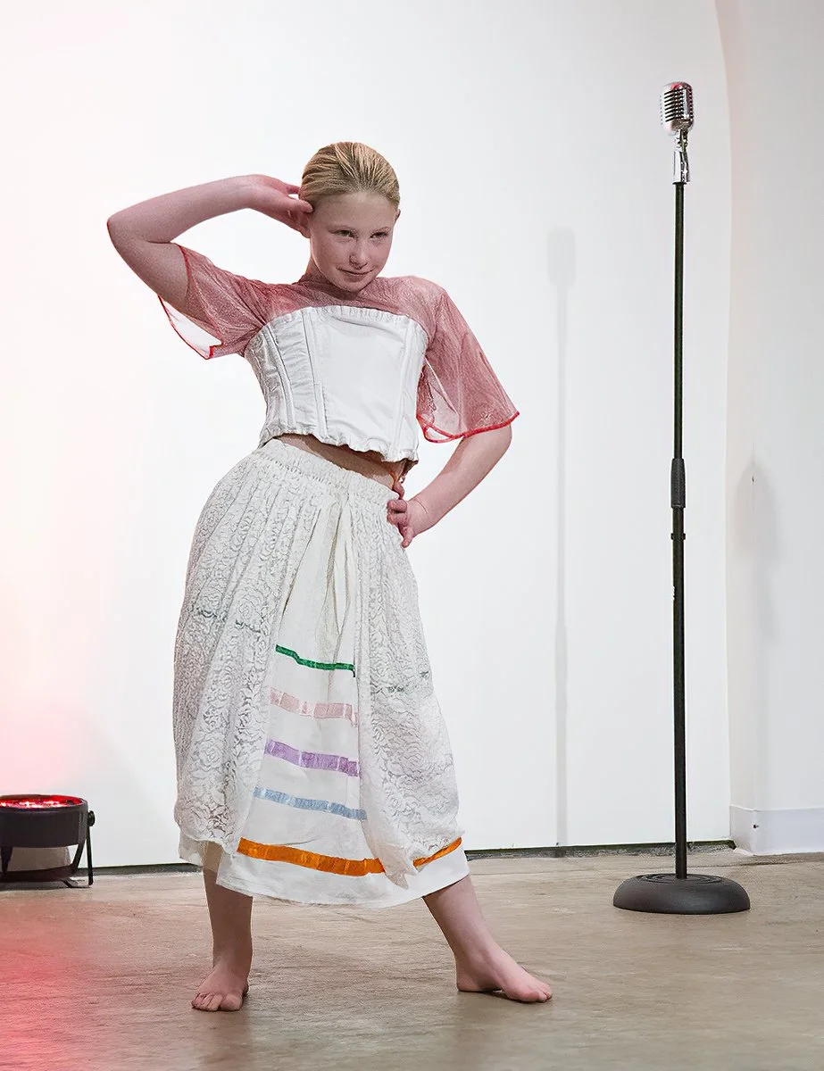 nulla 2025-11- 28 show b 3.jpg