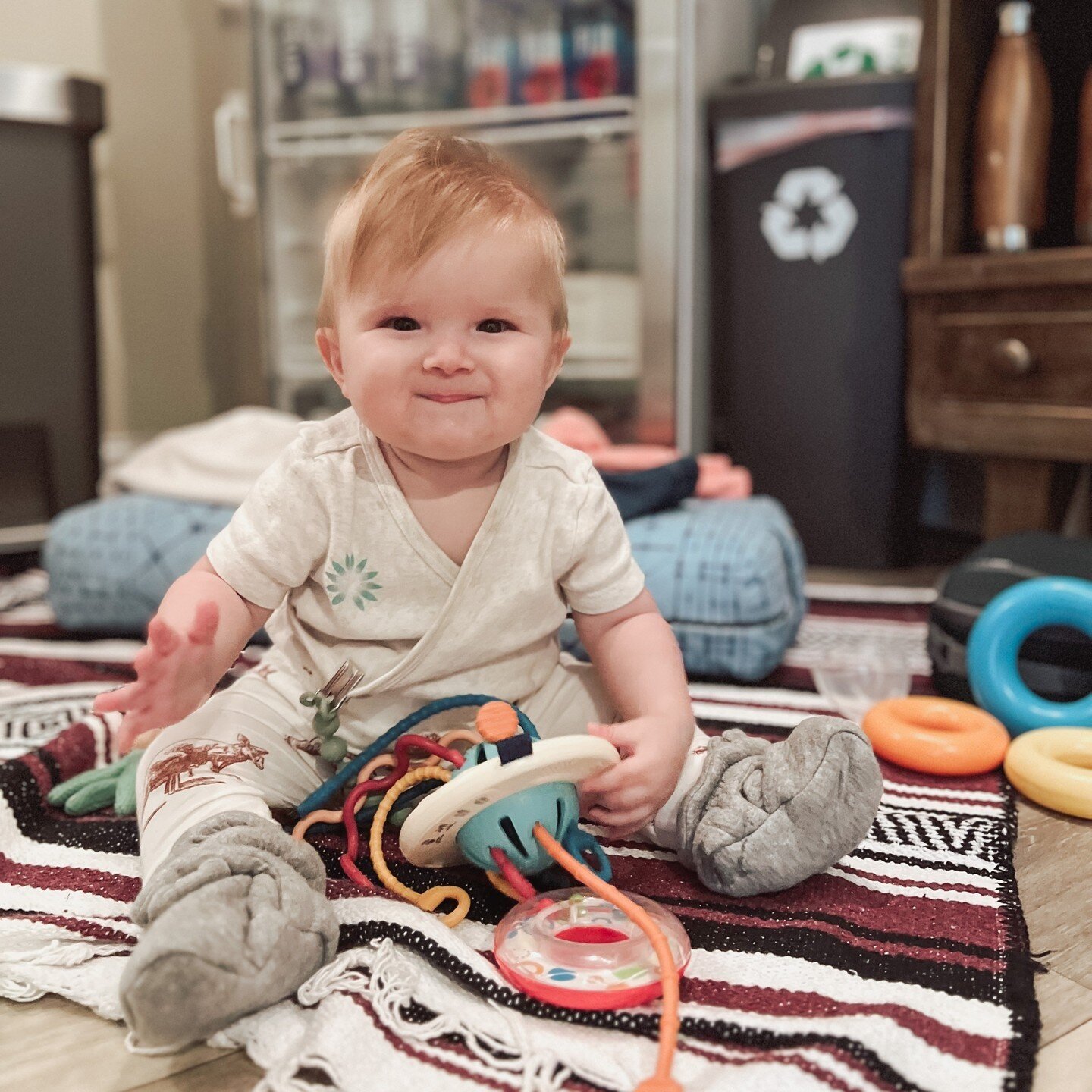 Swipe to see how HAPPY we feel every time we walk into iShine! 😆💓

If Baby Jack can practice yoga, so can you! Make time for yourself, and unwind. 🧘&zwj;♀️☮️

#yoga #yogi #yogalove #yogainspiration #namaste #yogaeverywhere #yogisofinstagram #yogal