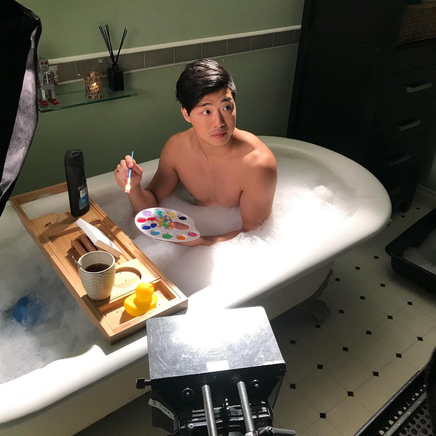 Embrace your #bathsculinity 
#bts @axe campaign 🛁