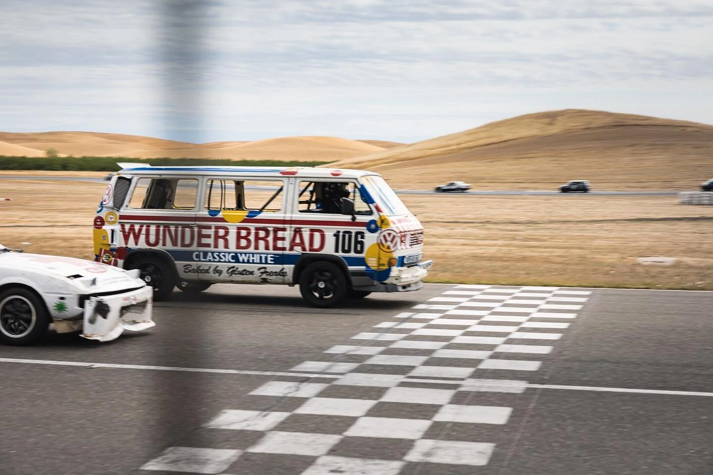 Finally got a chance to sort through some shots from last weekend’s @24hoursoflemons #Yokohama Days of @thunderhillracewaypark. Here are some of my favorites. 
📸: @nomadilux / @braketrailrotate 
.
.
.
.
#lemonsracing #24hrsoflemons #lemonsrac