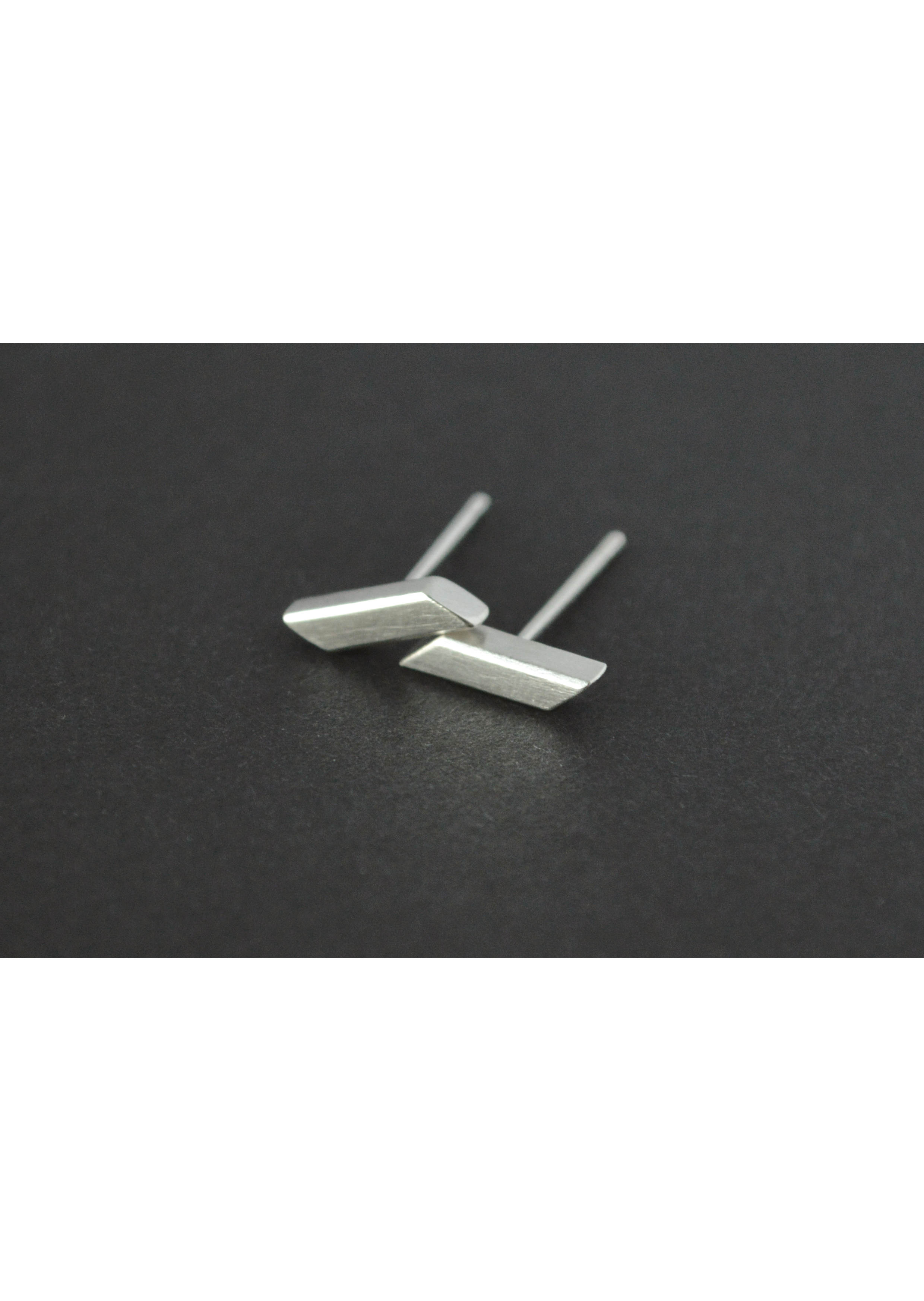 Linea studs - sterling silver