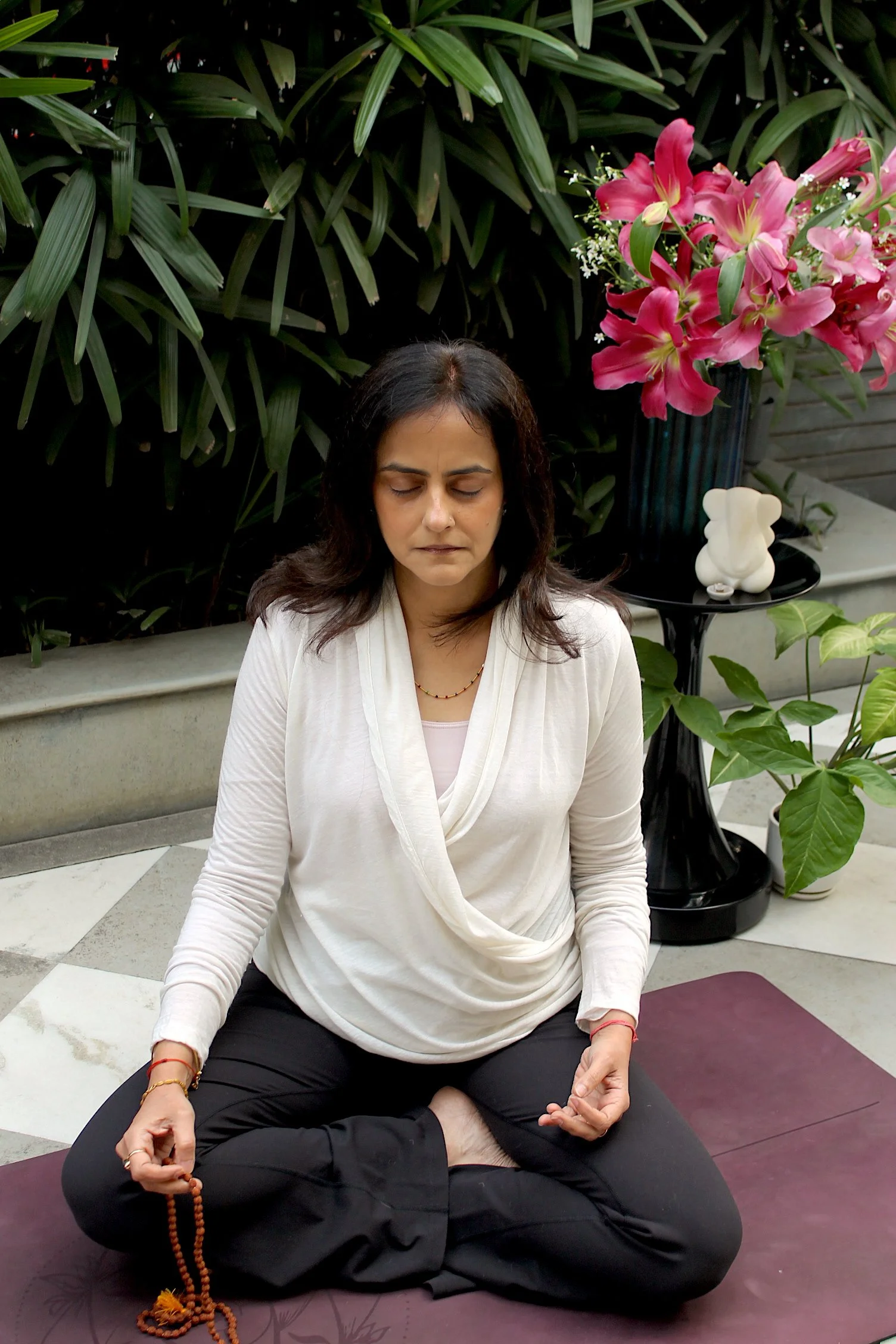 Mindfullness. Vishoka Meditation. Yoga. Meditation. Healing