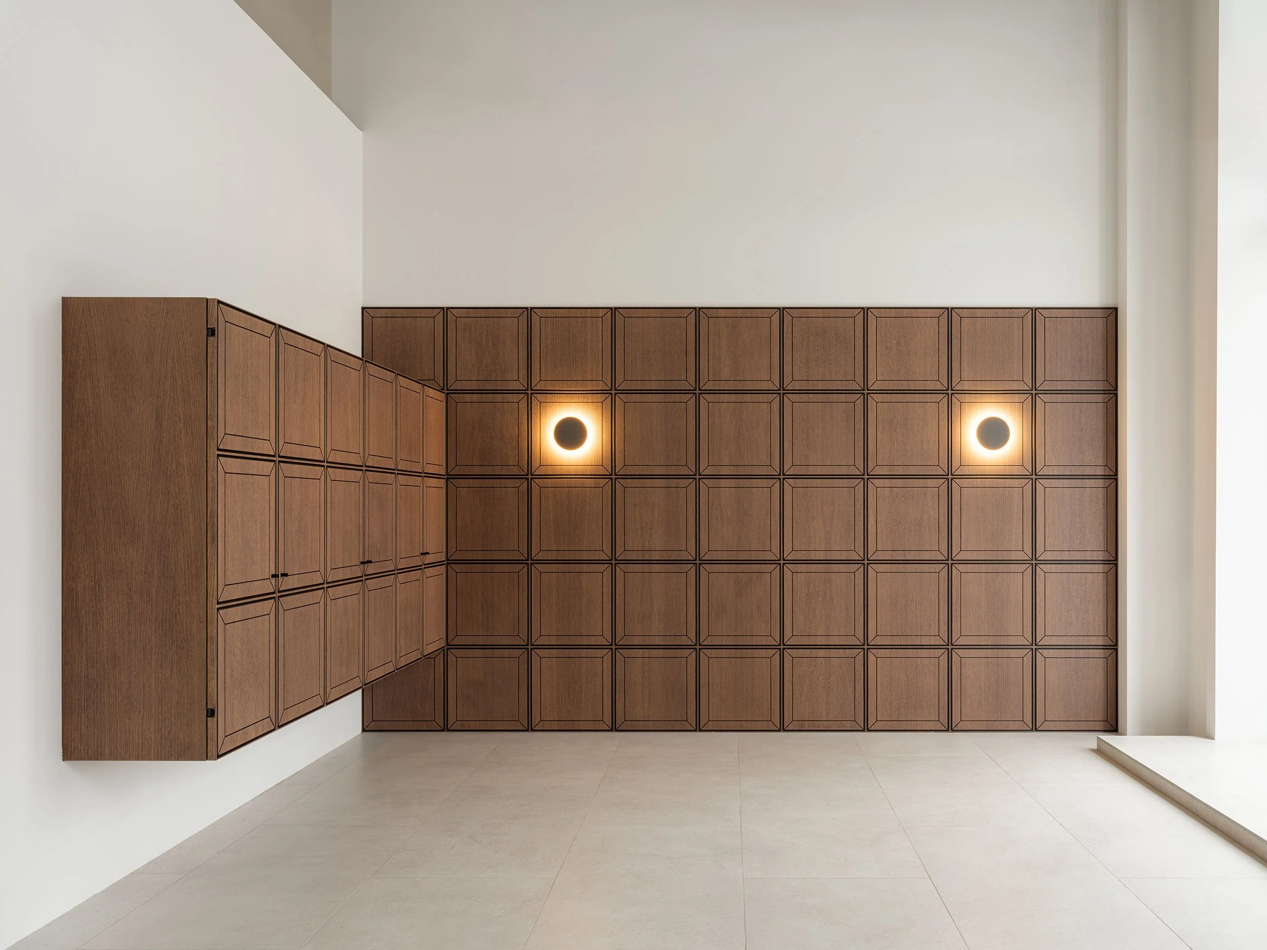 Showroom Silver Home, 2026