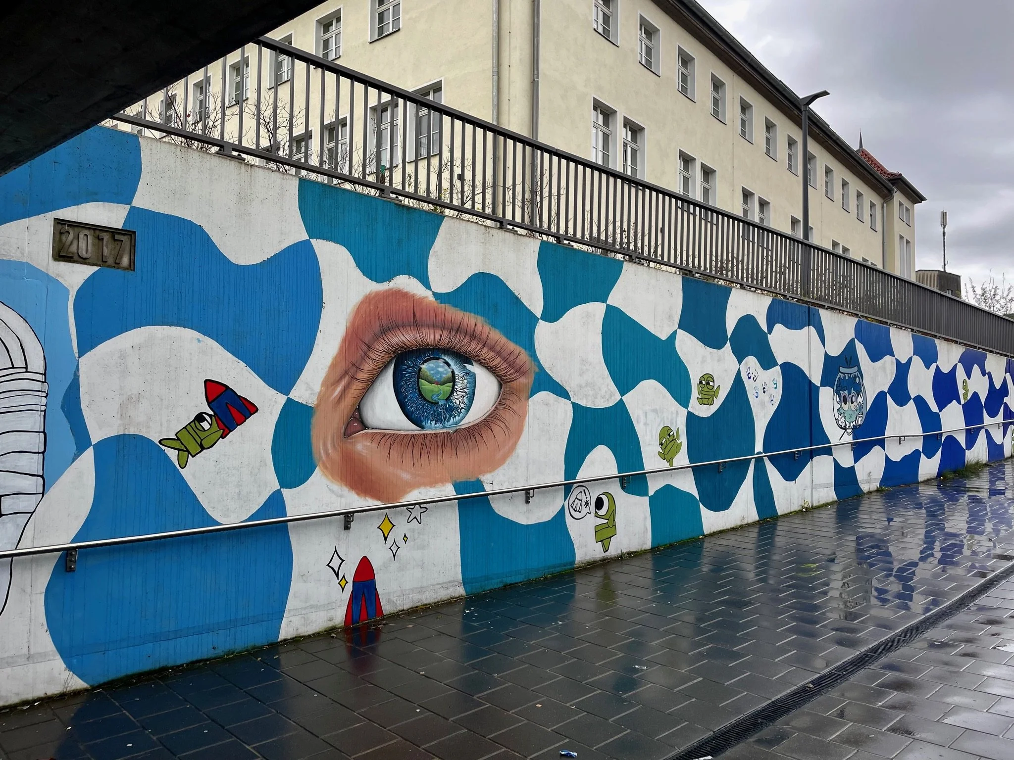 SPURENSUCHE LINDNDER! MODERNER SCHULALLTAG IM ALTEN INDUSTRIEDENKMAL UND DIE KRAFT DER “SCHÖNEN DINGE!”