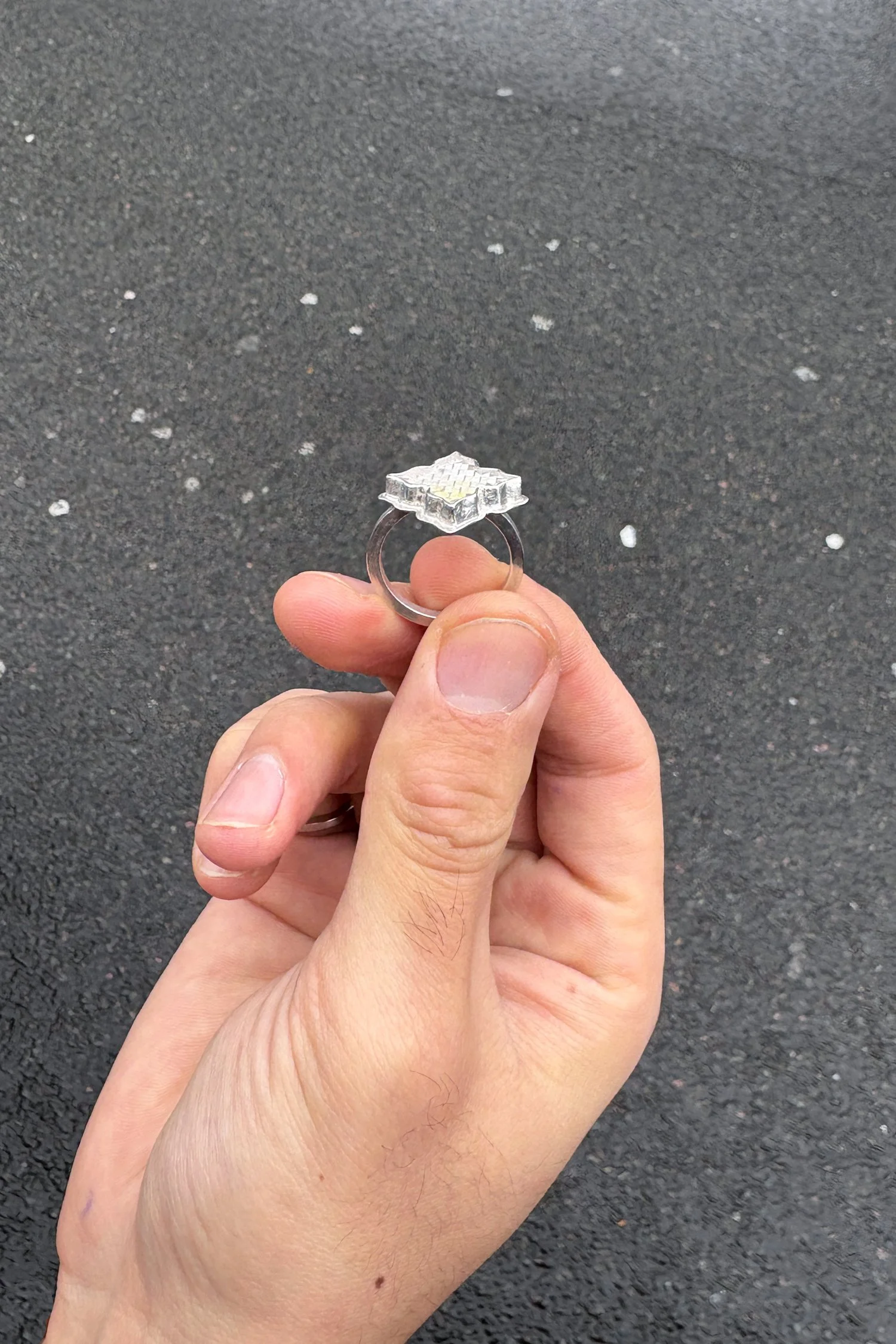 Rrose_white_hexagonal_size R_S_85_3.jpg