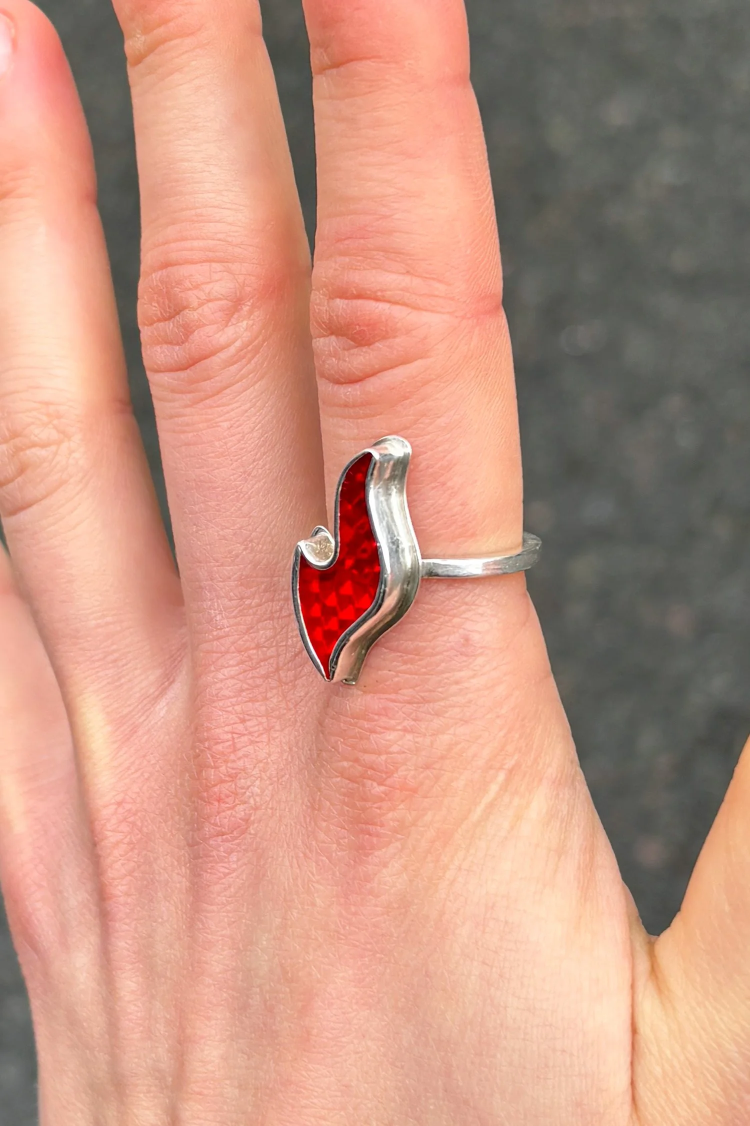 Nuria_red_size Q_75_on hand.jpg