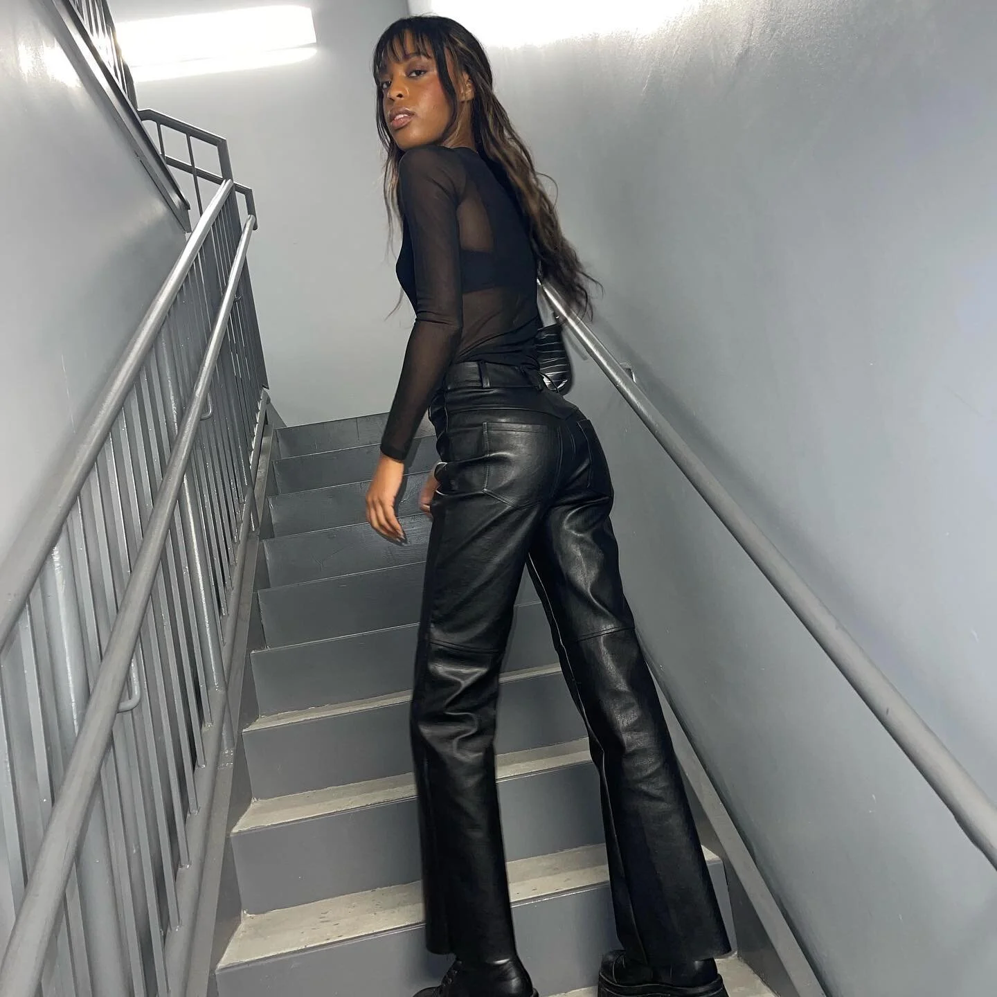 @kimberly
1. @express mesh fitted long sleeve tee
2. @princesspollyboutique Macey pants black
3. Bra - @freepeople 
4. shoes - @trufflecollection platform boots