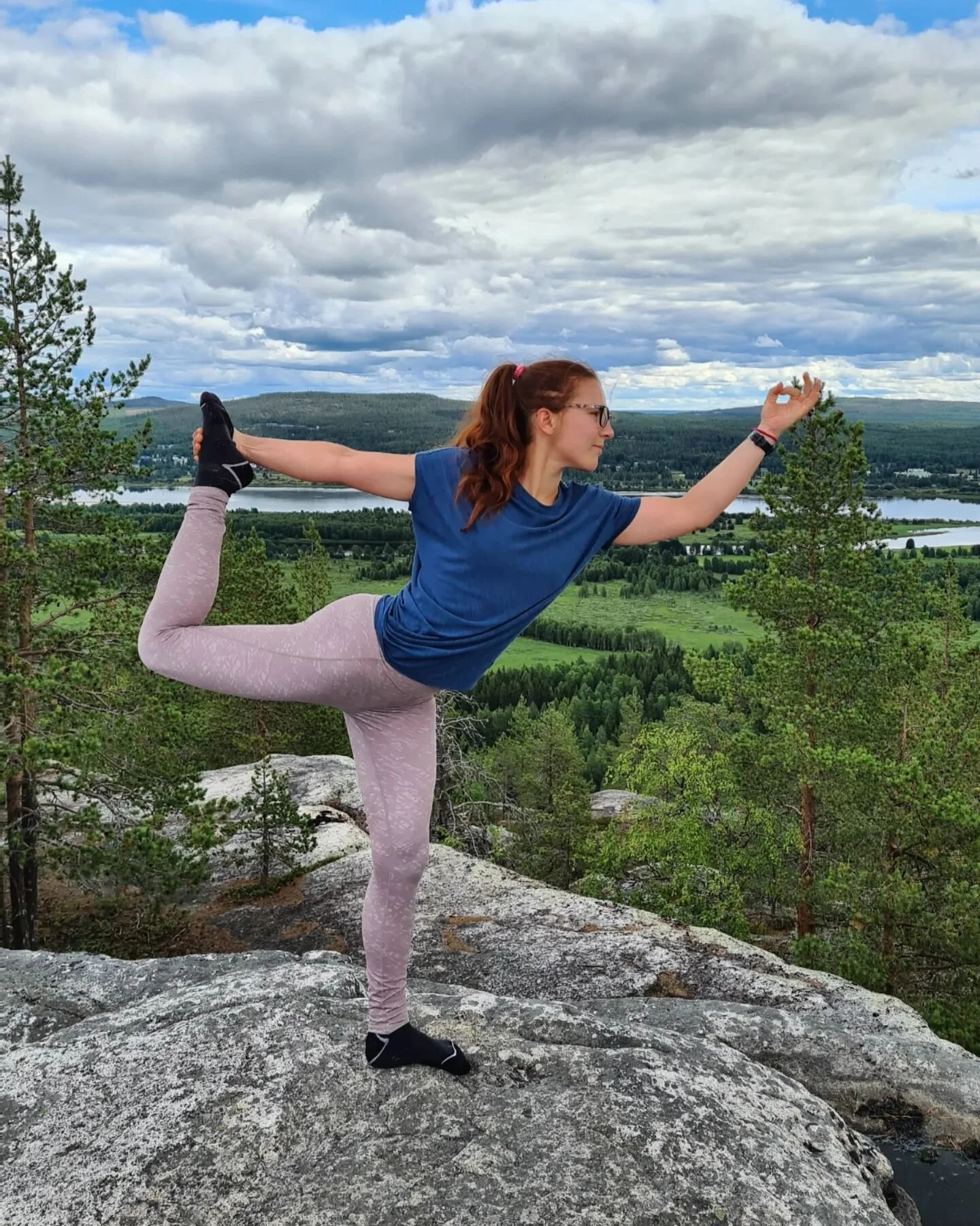 You are more than you think ❤️

This is a sentence, we have I have to tell me every day. Too often, we use our energy for self-destructive thoughts and doughts and don't dare to reach our potential. We make us small. Especially women.
The truth is th