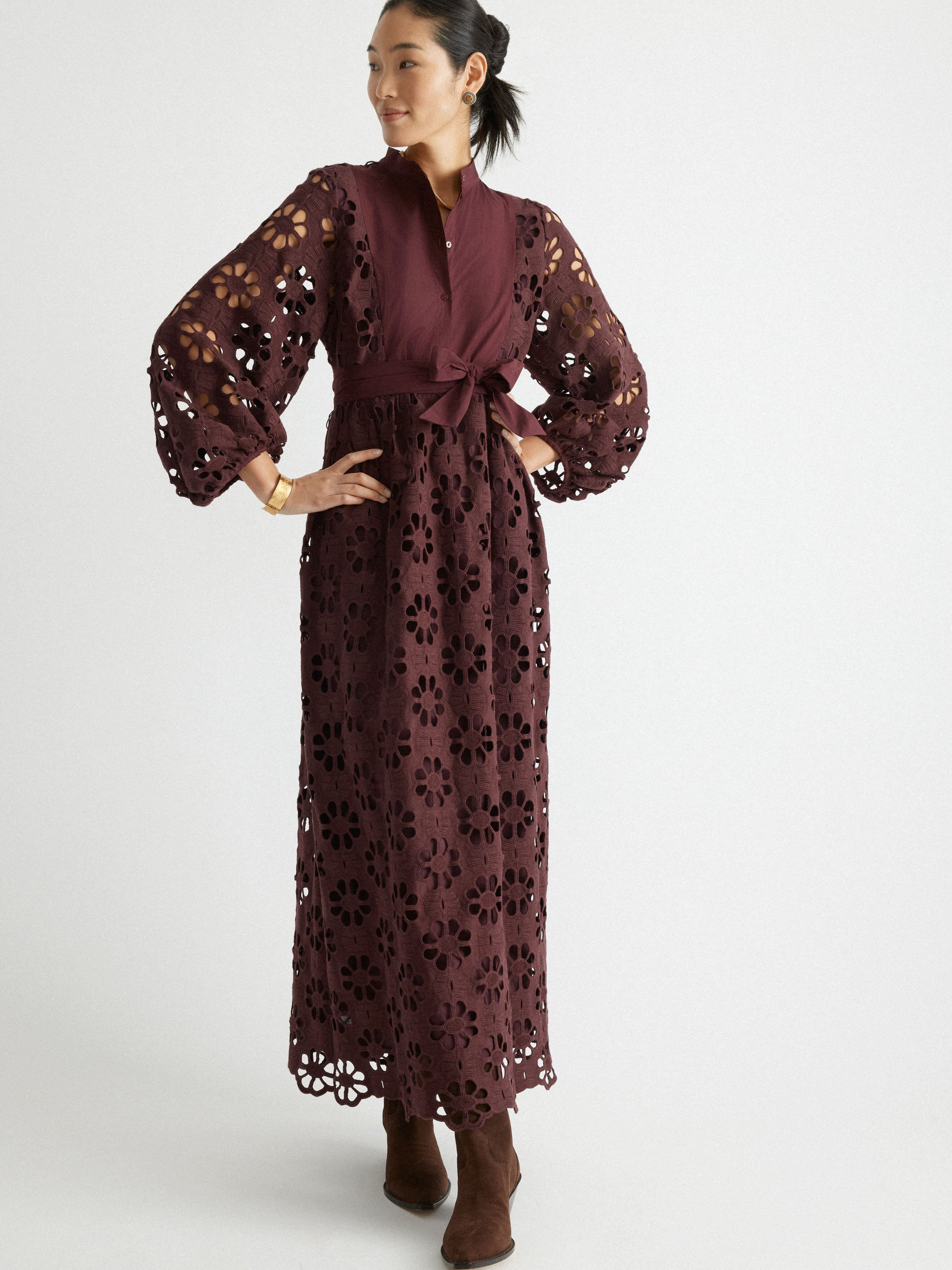 B2_10-04-24_TNK_CustomerFaves_001476_Look 08.jpg